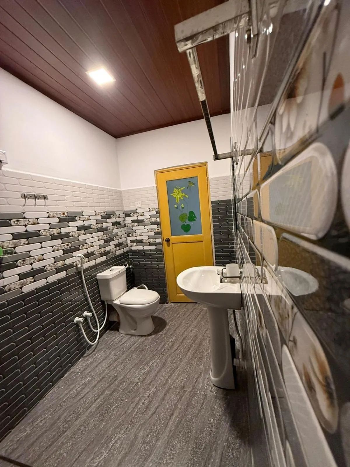 Shower in Sigiri Sky Home & TreeHouse