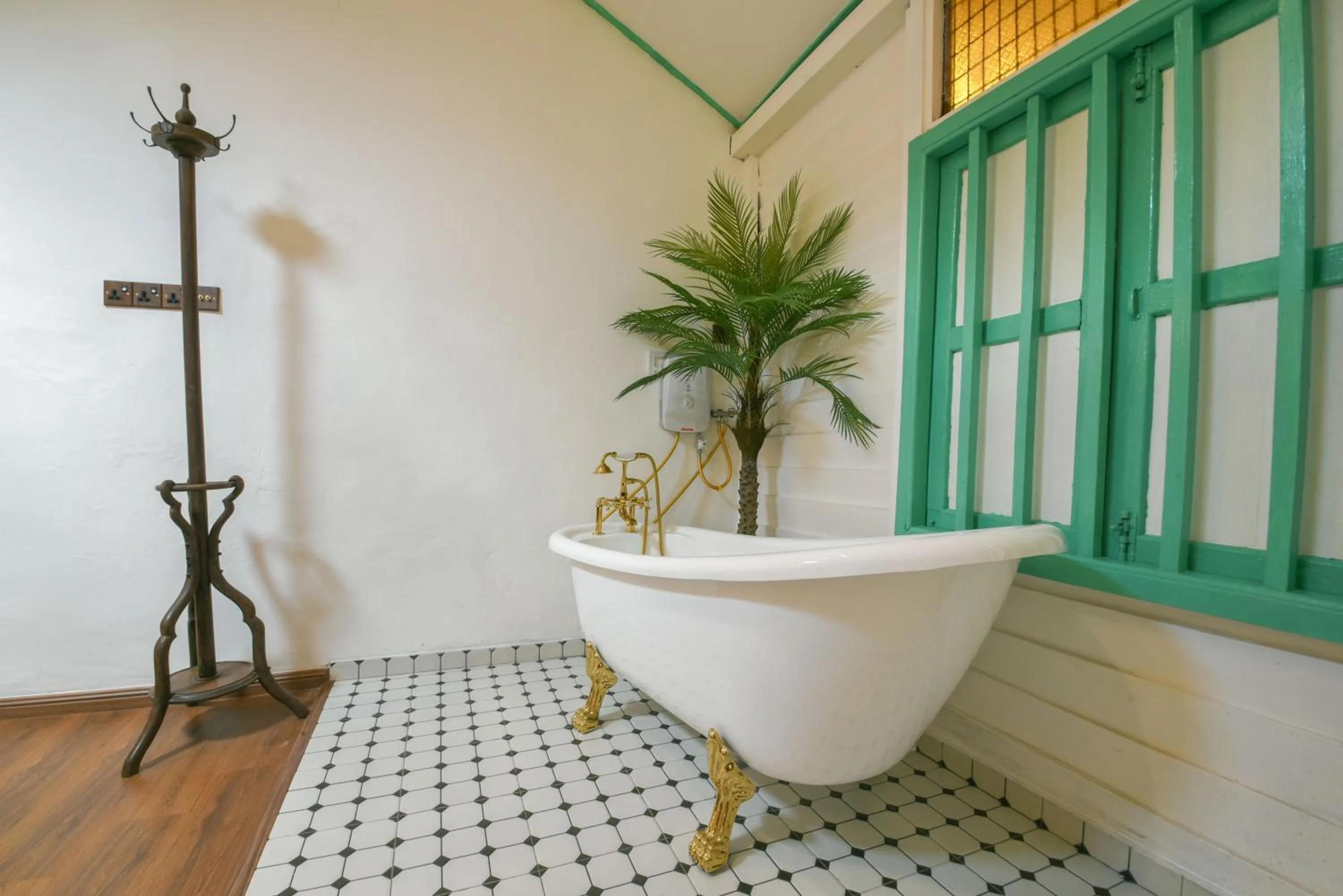 Bathroom in Ohana House @ 15 Kuli