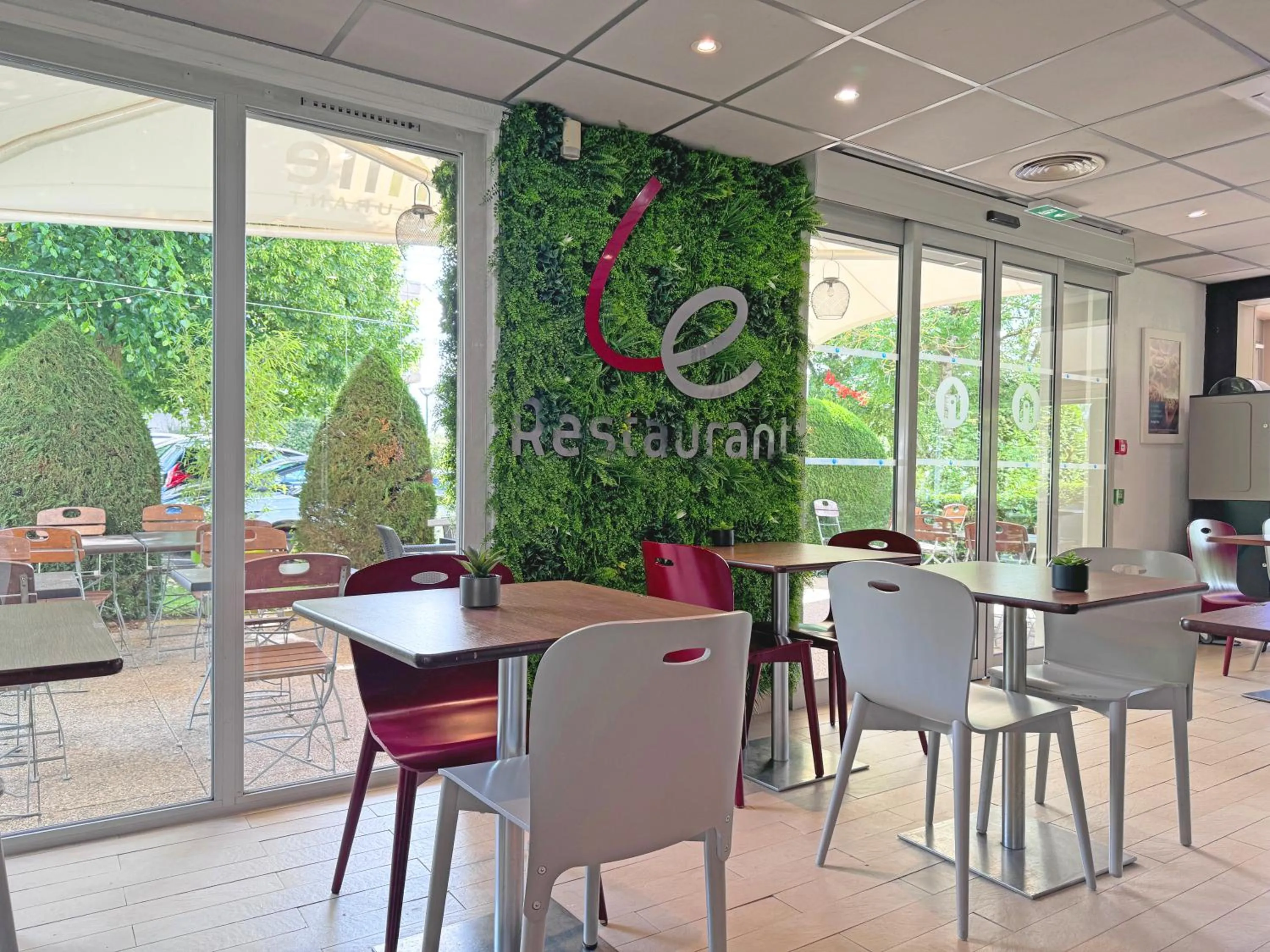 Restaurant/places to eat in Campanile L'Isle d'Abeau - Bourgoin Jallieu