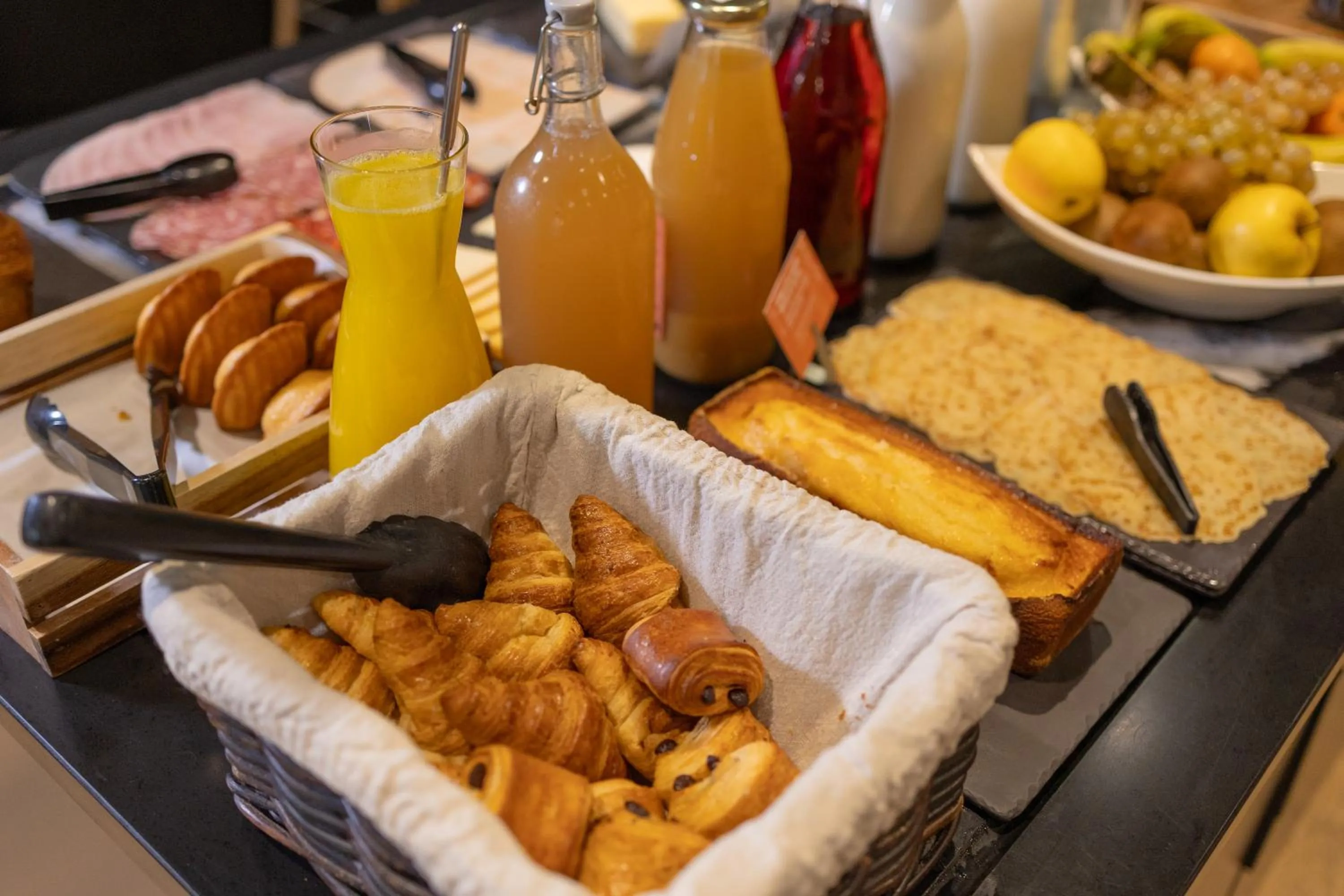 Breakfast in Campanile Rennes Centre - Gare