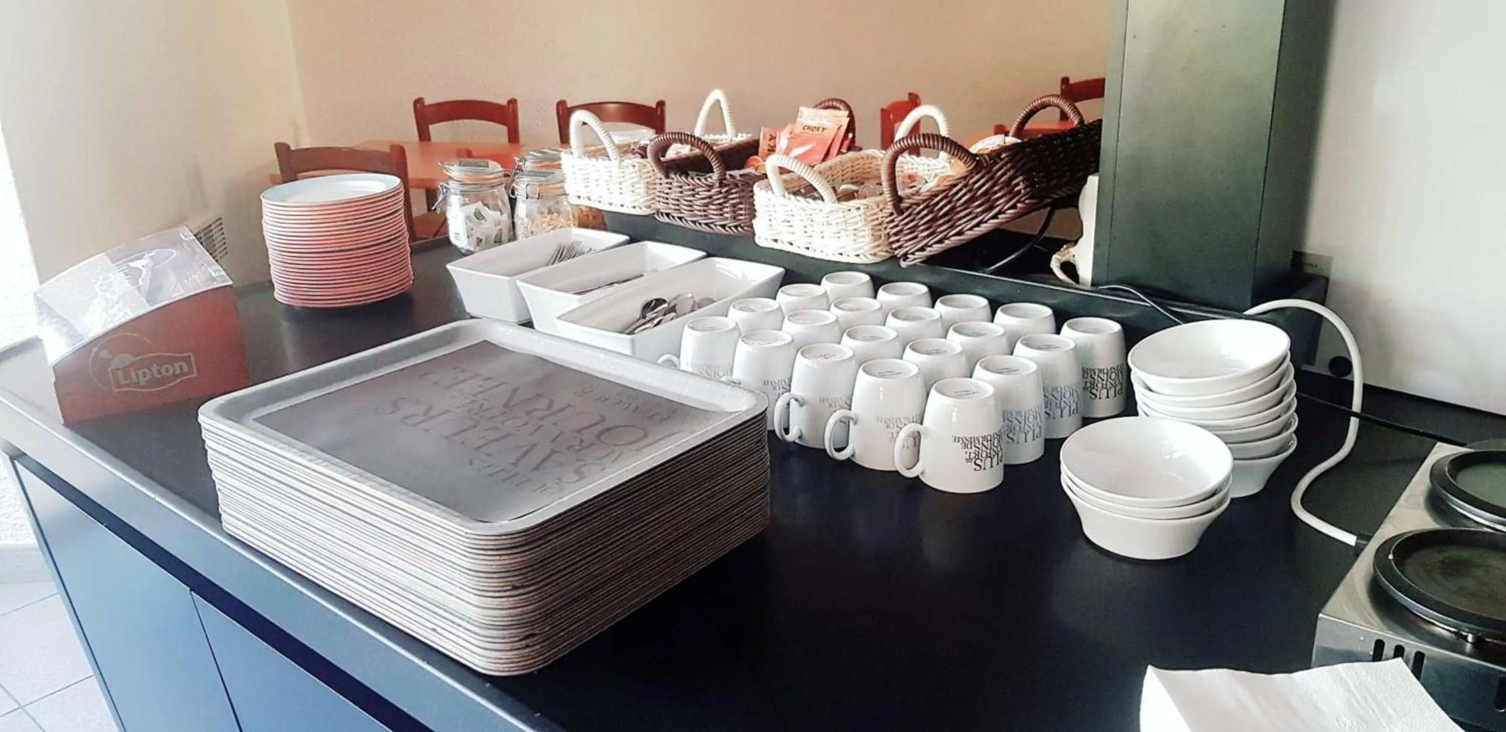 Breakfast in Kyriad Chantilly