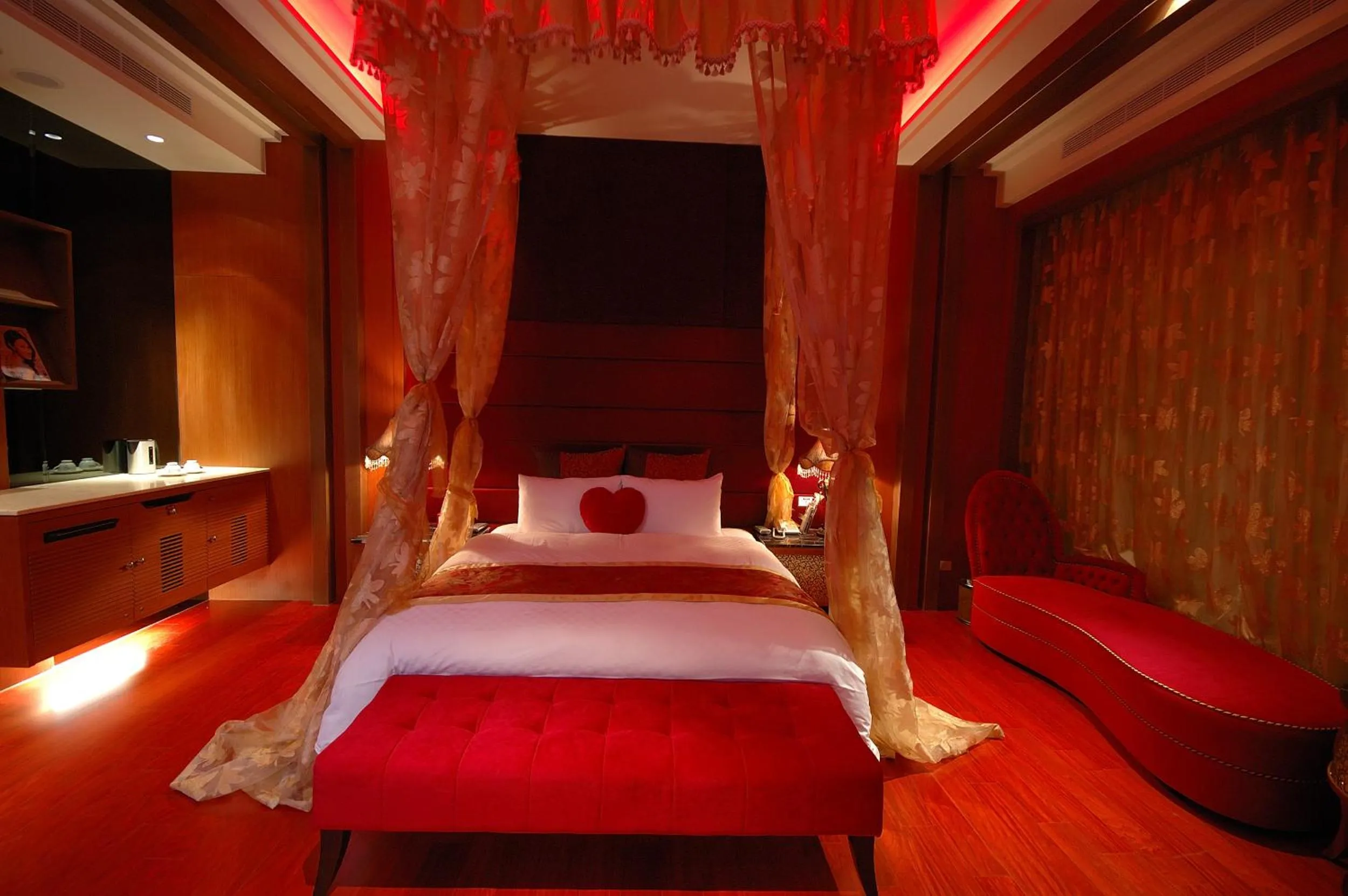 Photo of the whole room, Bed in Norway Forest SPA Motel