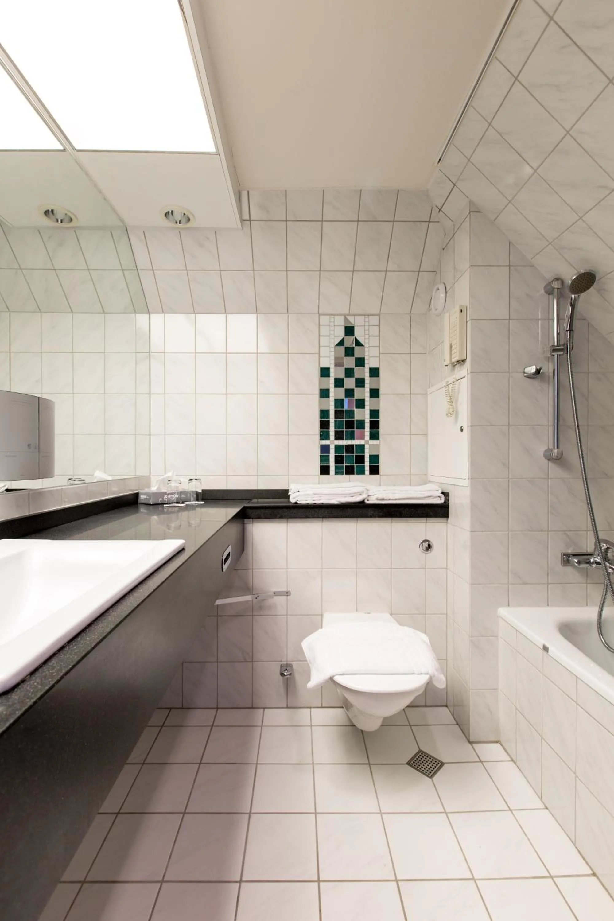 Bathroom in Best Western Plus Hotel Plaza