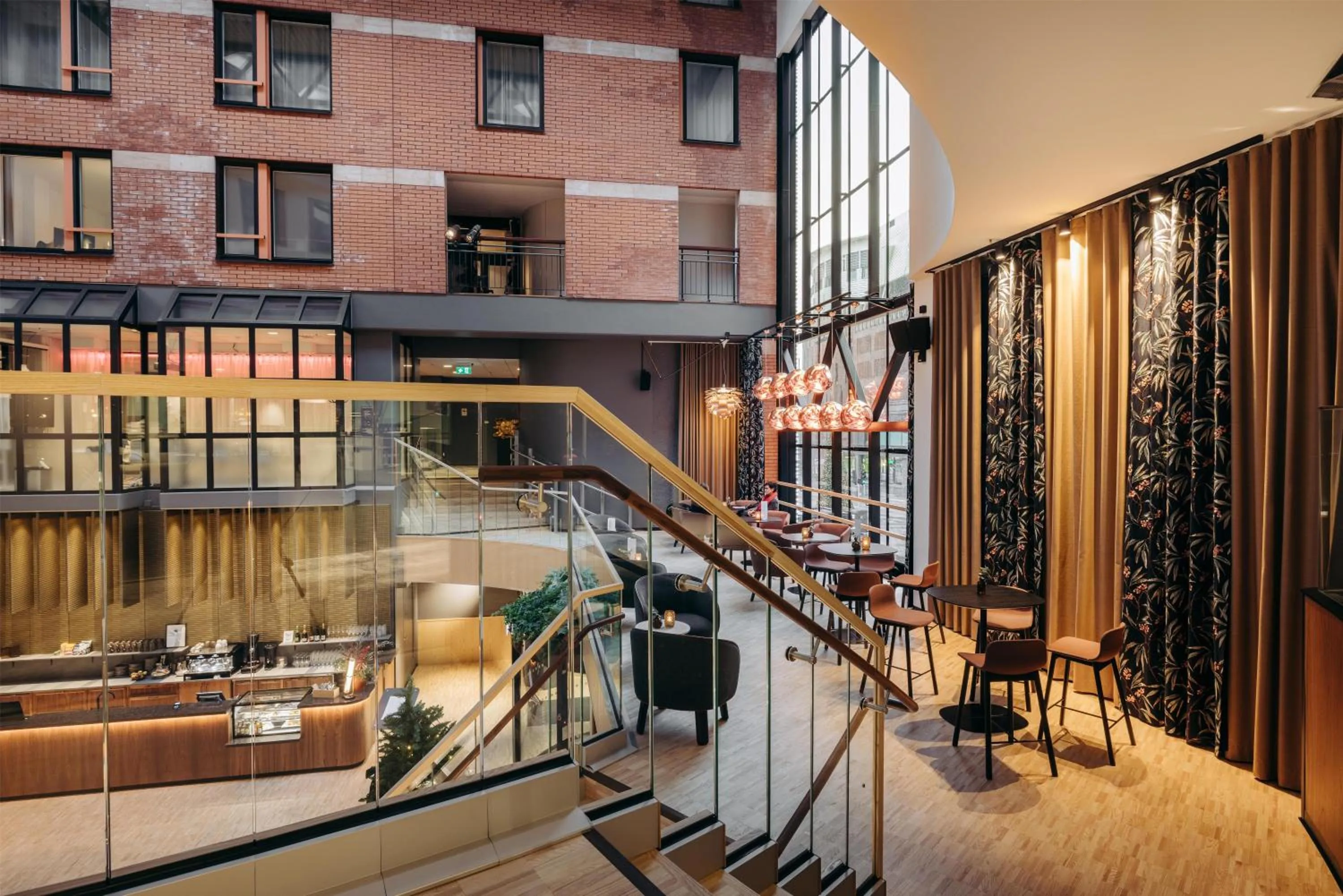 Lobby or reception in Best Western Plus Hotel Plaza