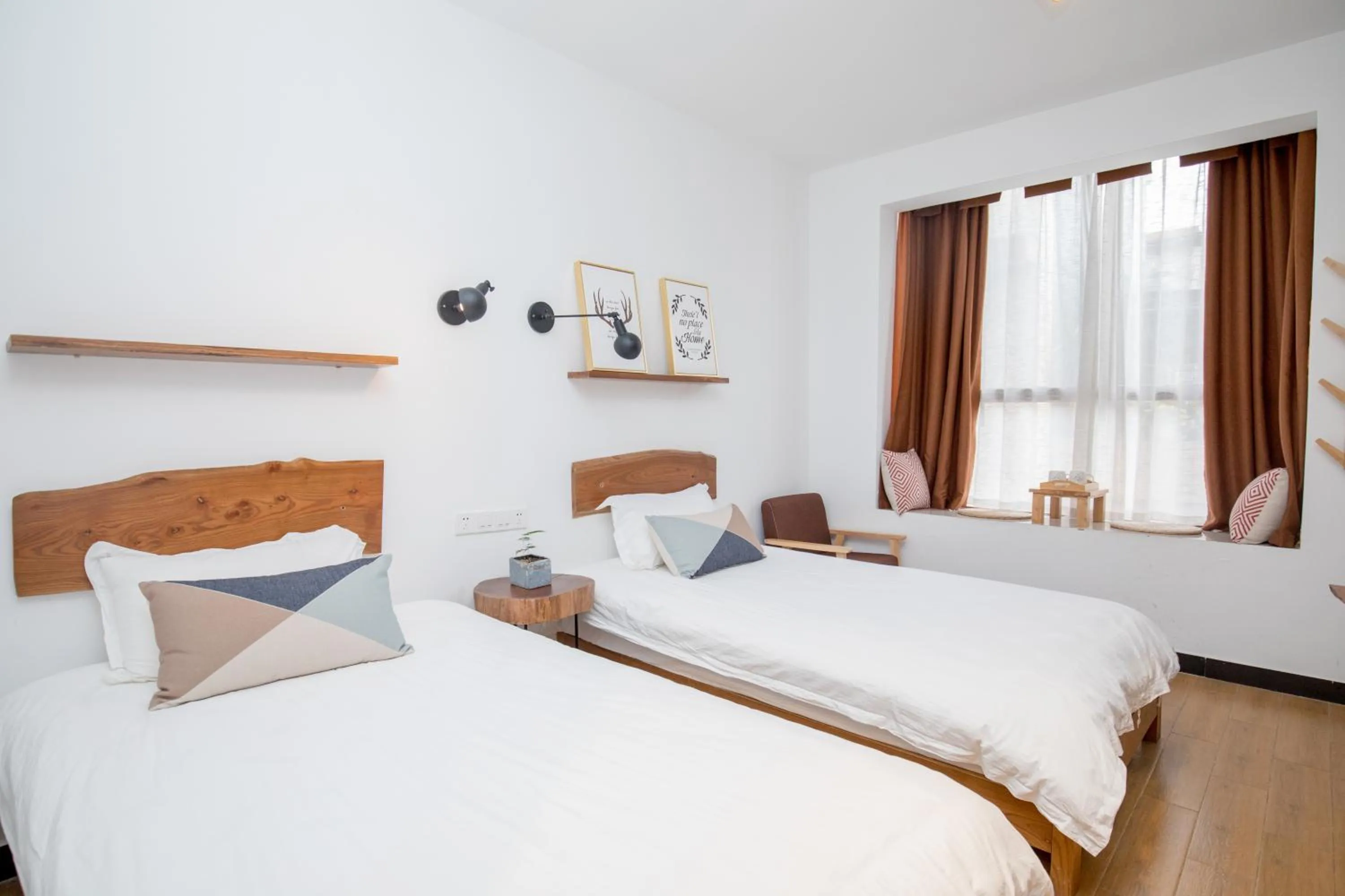 Zhangjiajie Zhijue Art Hotel