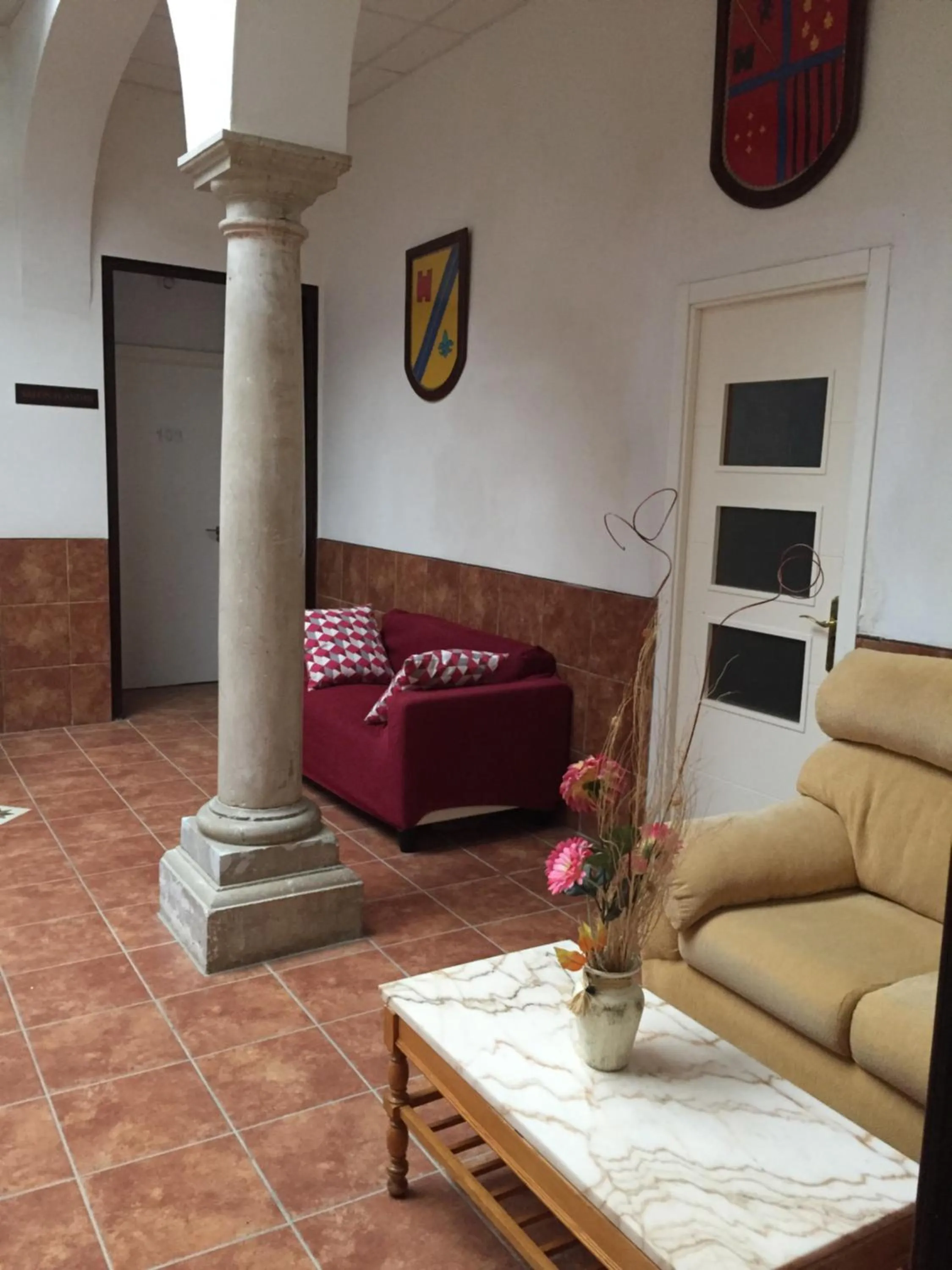 Lounge or bar in Hotel Carlos V Jerez by Vivere Stays