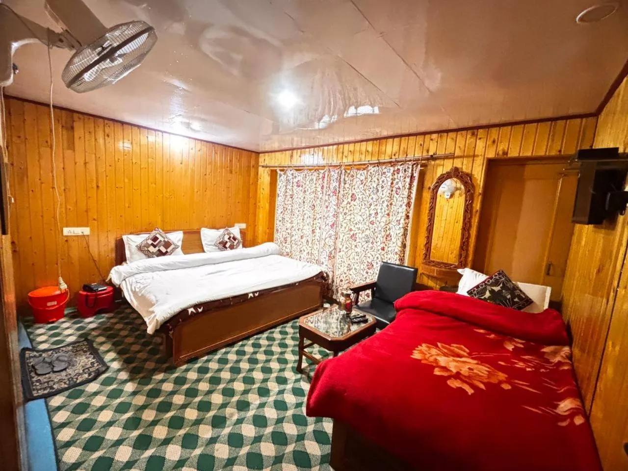 Bed in Hotel Bright Palace