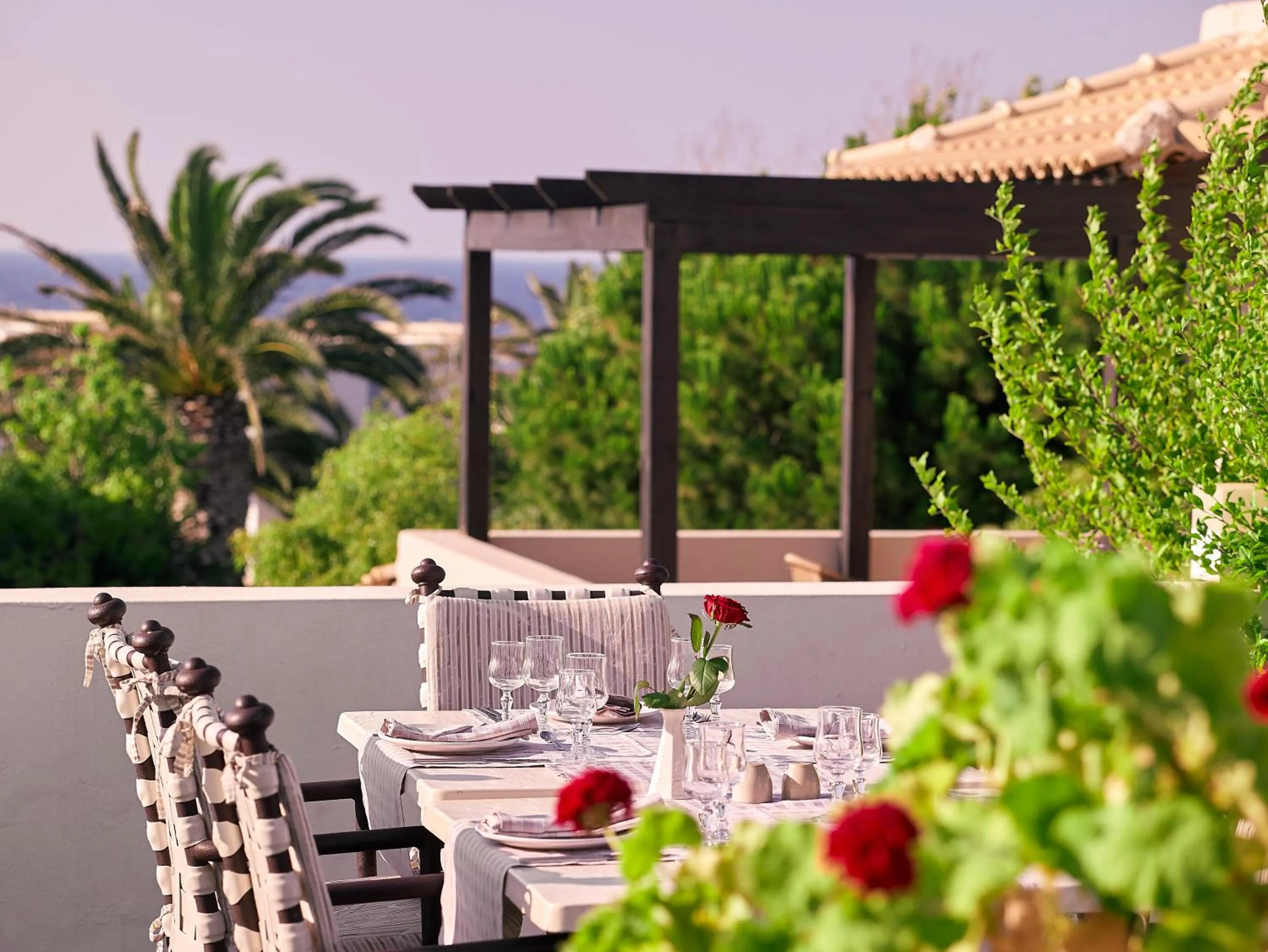 Restaurant/places to eat in Knossos Royal Villas