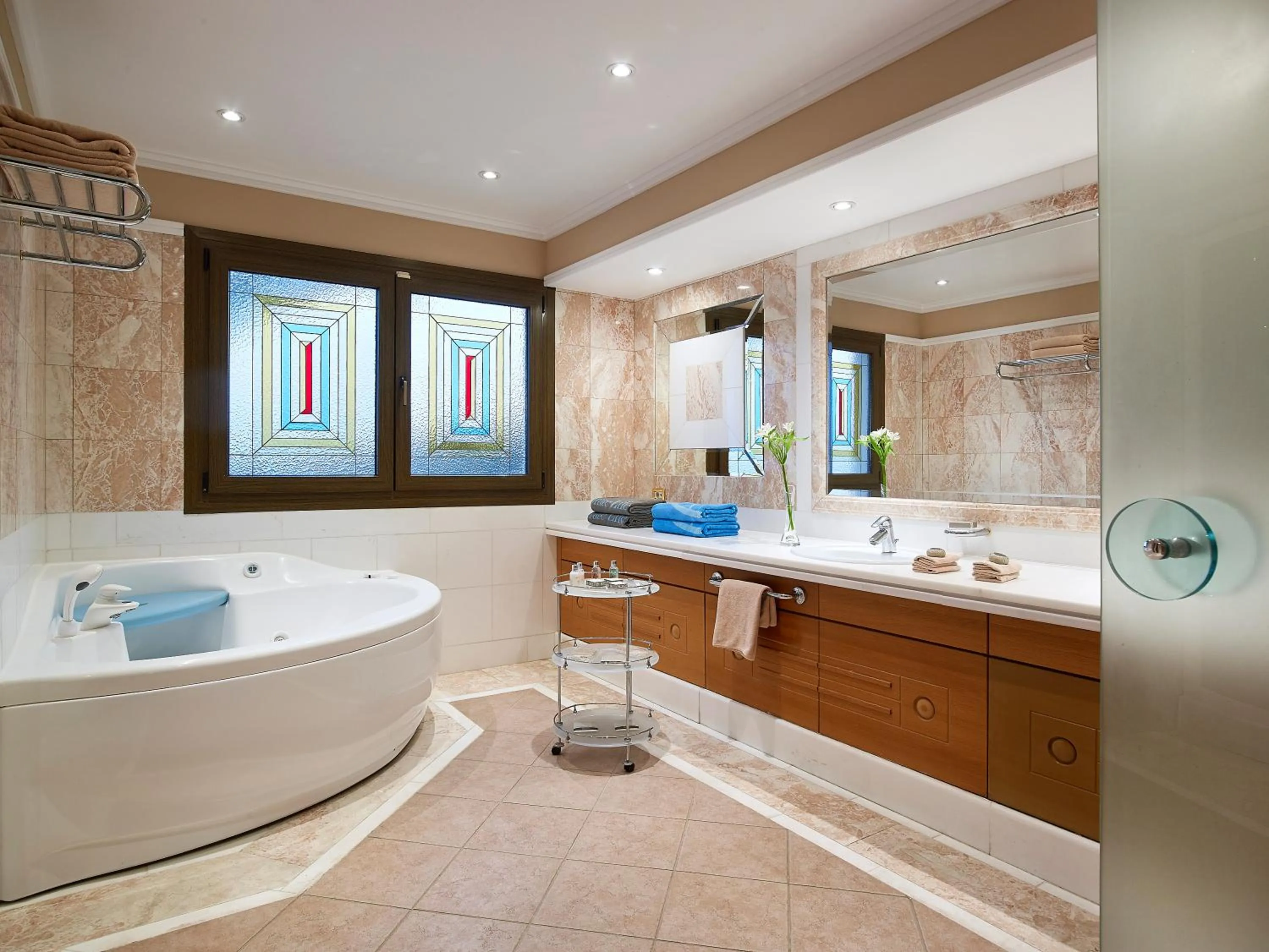 Shower in Knossos Royal Villas