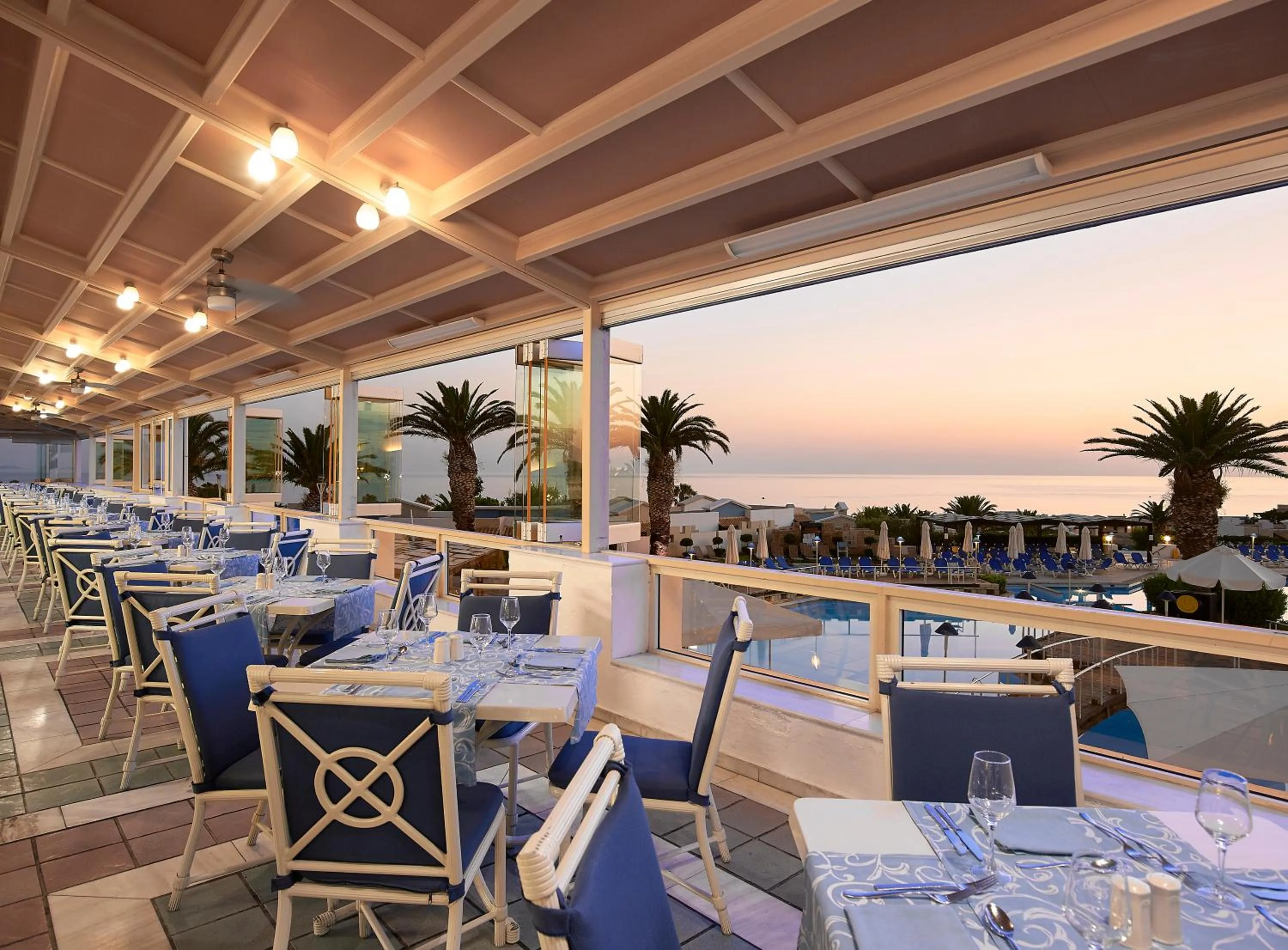 Restaurant/places to eat in Knossos Royal Villas