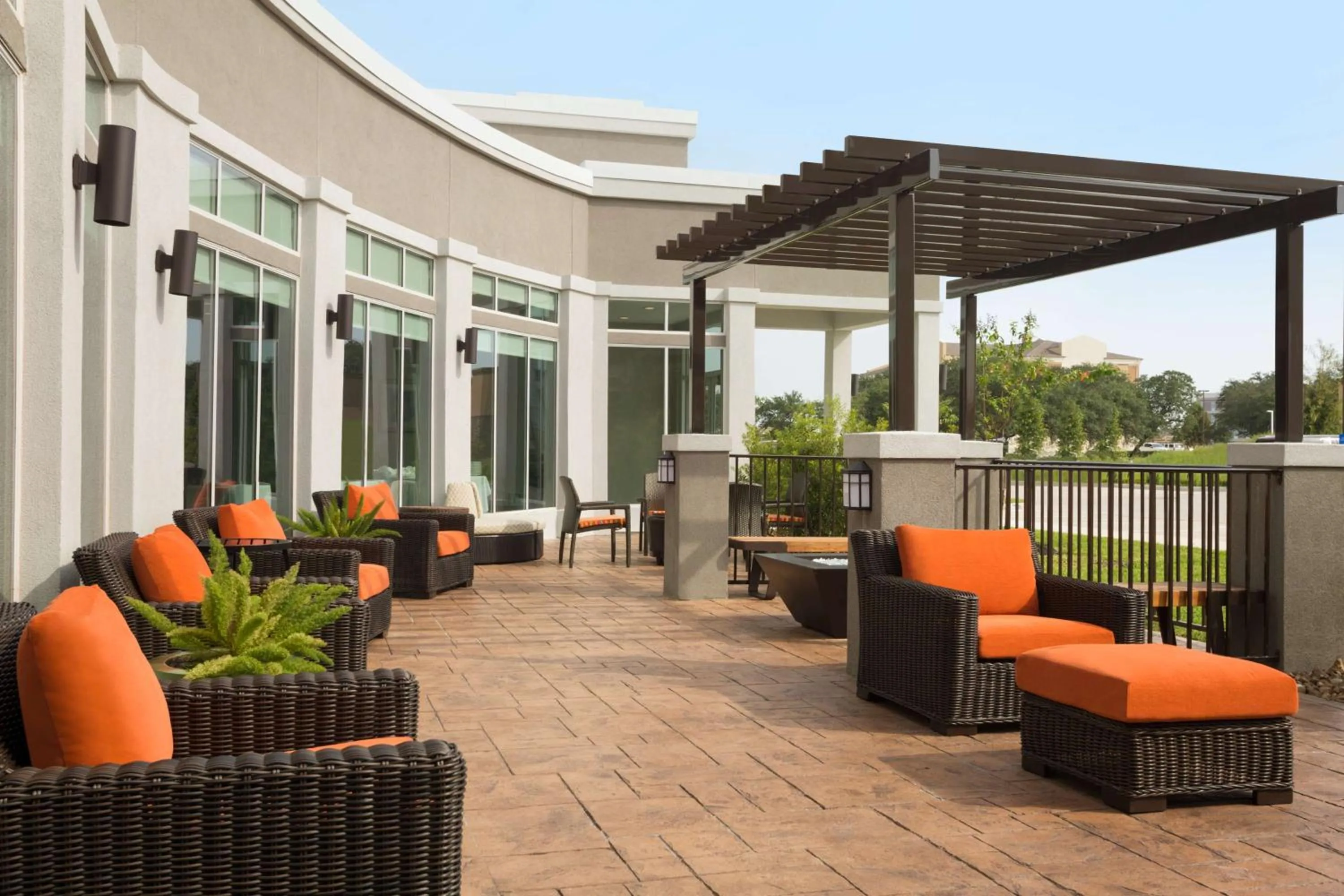 Patio in Hilton Garden Inn Houston-Baytown
