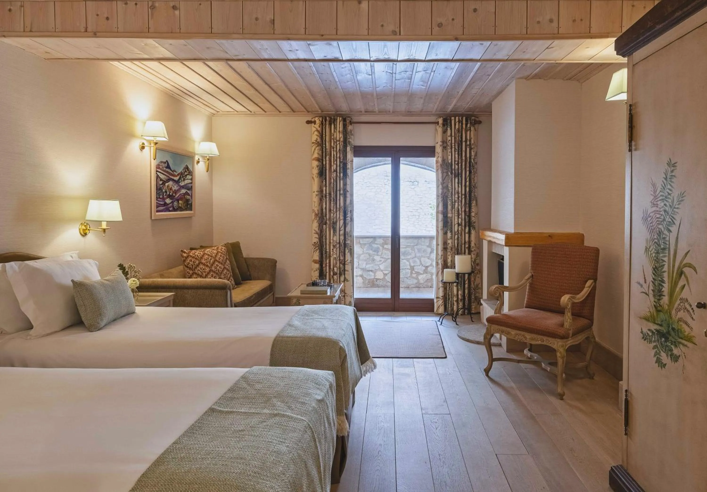 Seating area, Bed in Santa Marina Arachova Resort & Spa