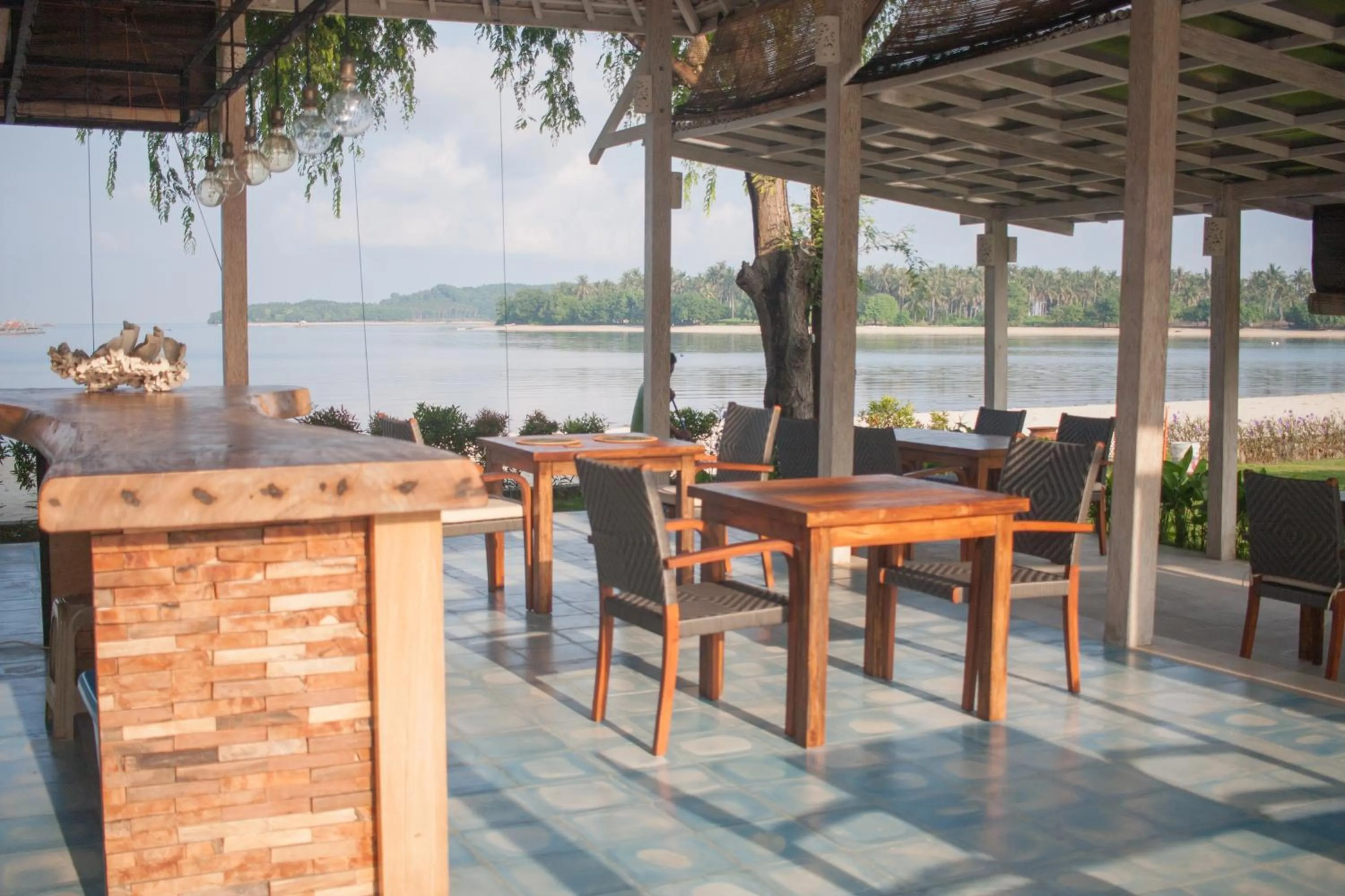 Restaurant/places to eat in The Suites Lombok