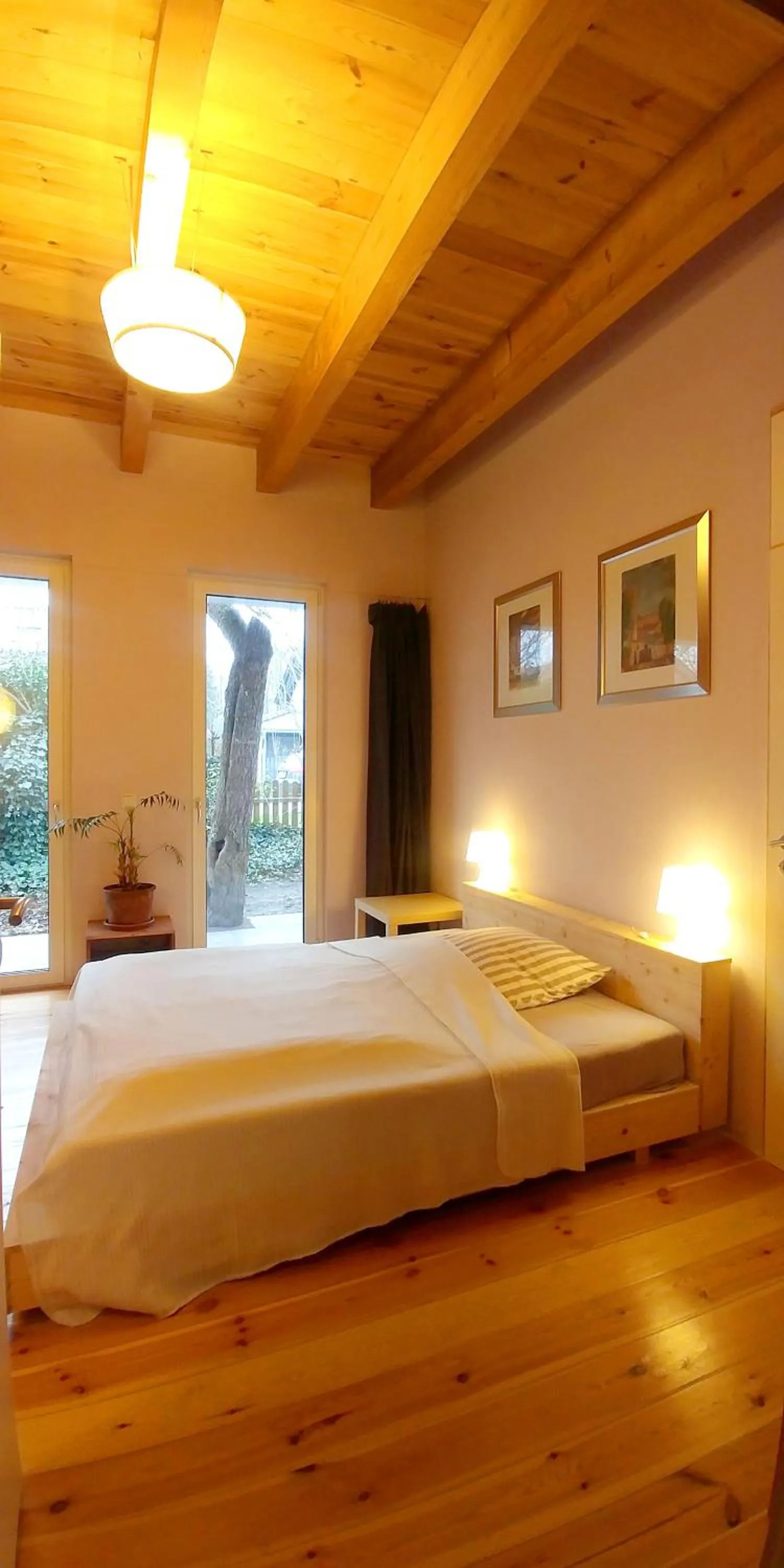 Bed in Pension an der Elsterbrücke