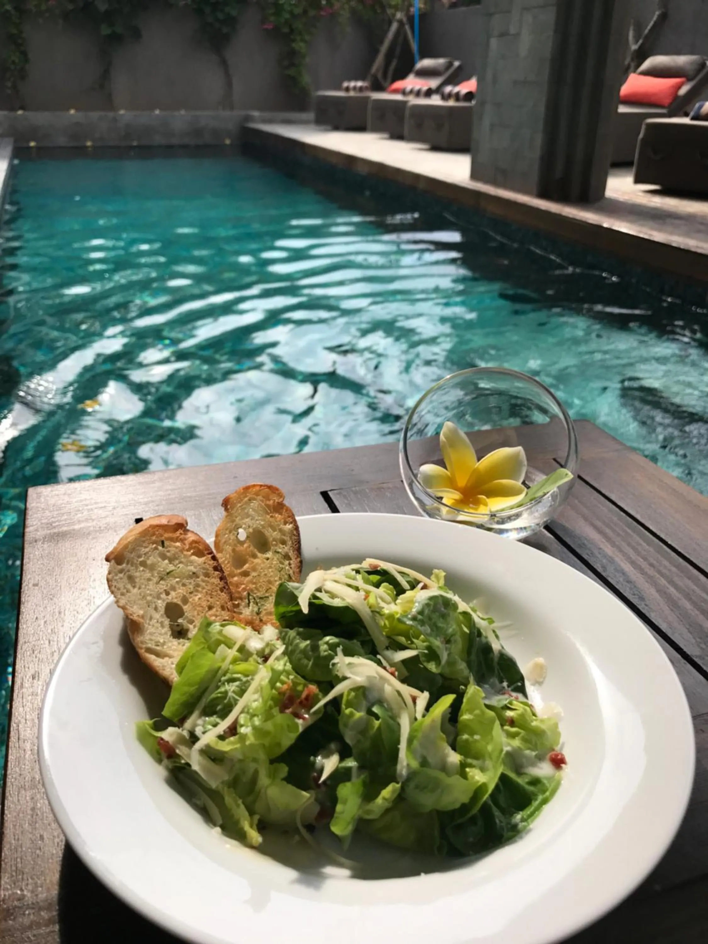 Restaurant/places to eat in Anshel Hotel Seminyak