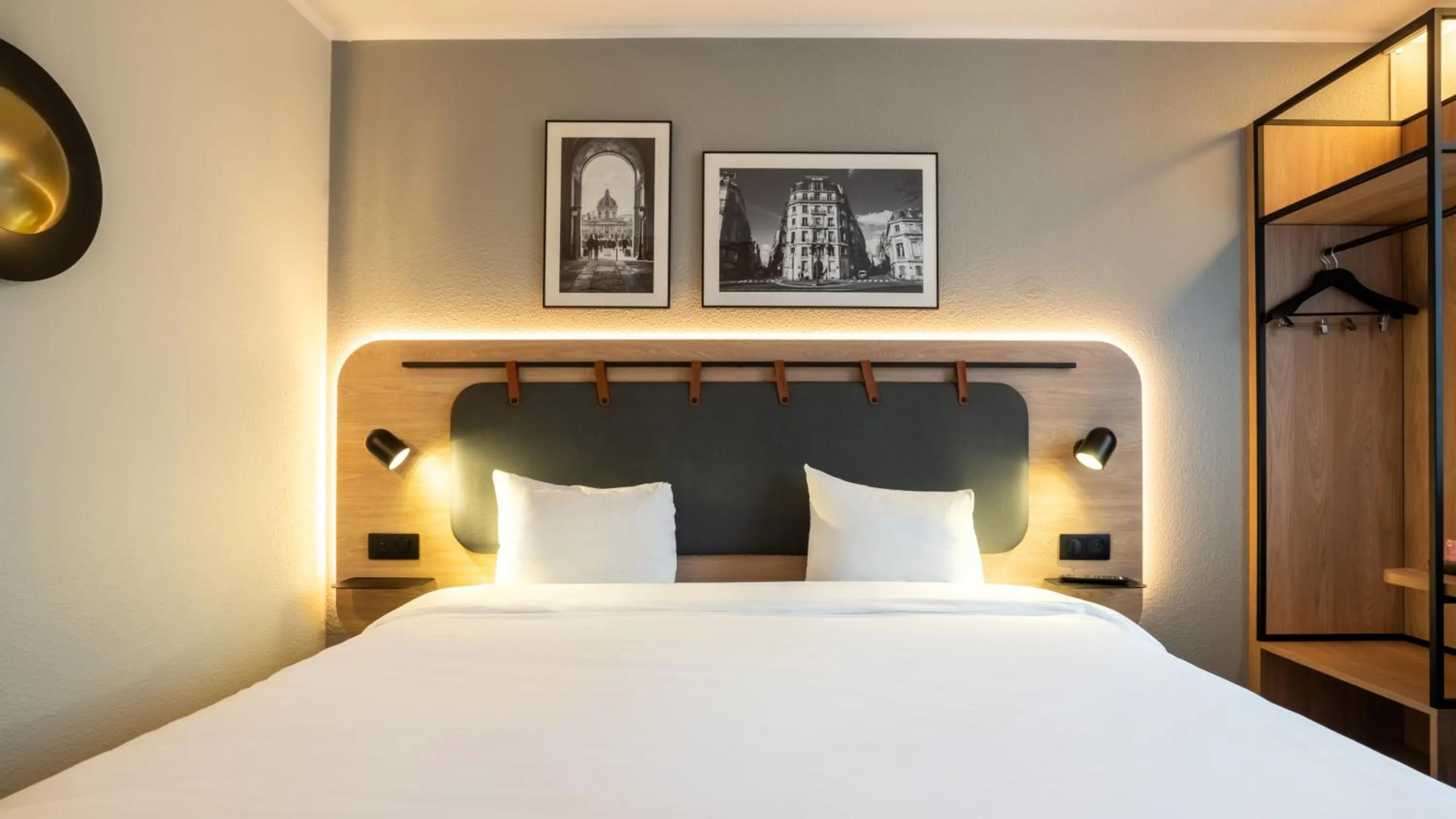 Bed in Campanile PRIME - Suresnes - La Défense