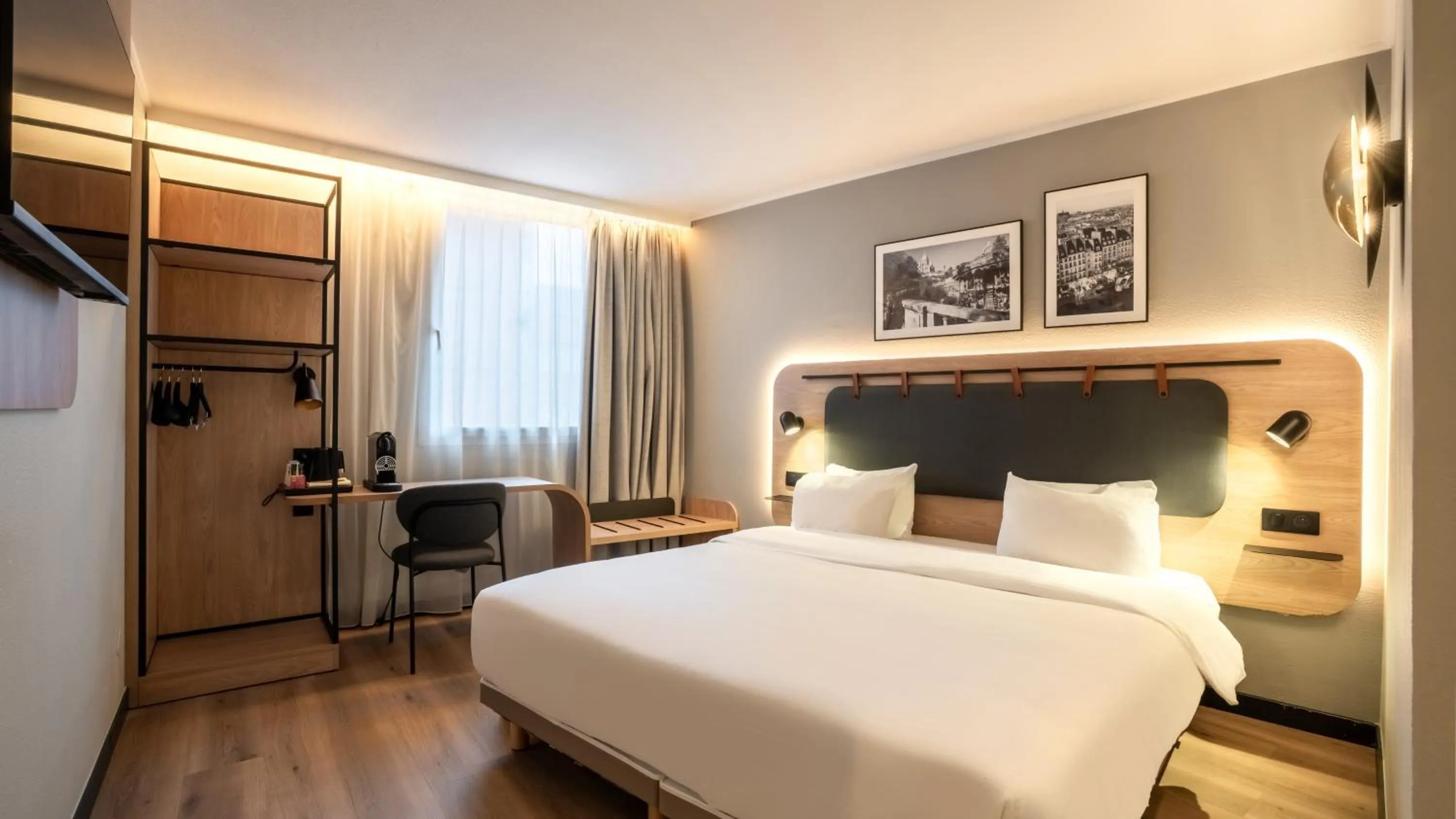 Bed in Campanile PRIME - Suresnes - La Défense