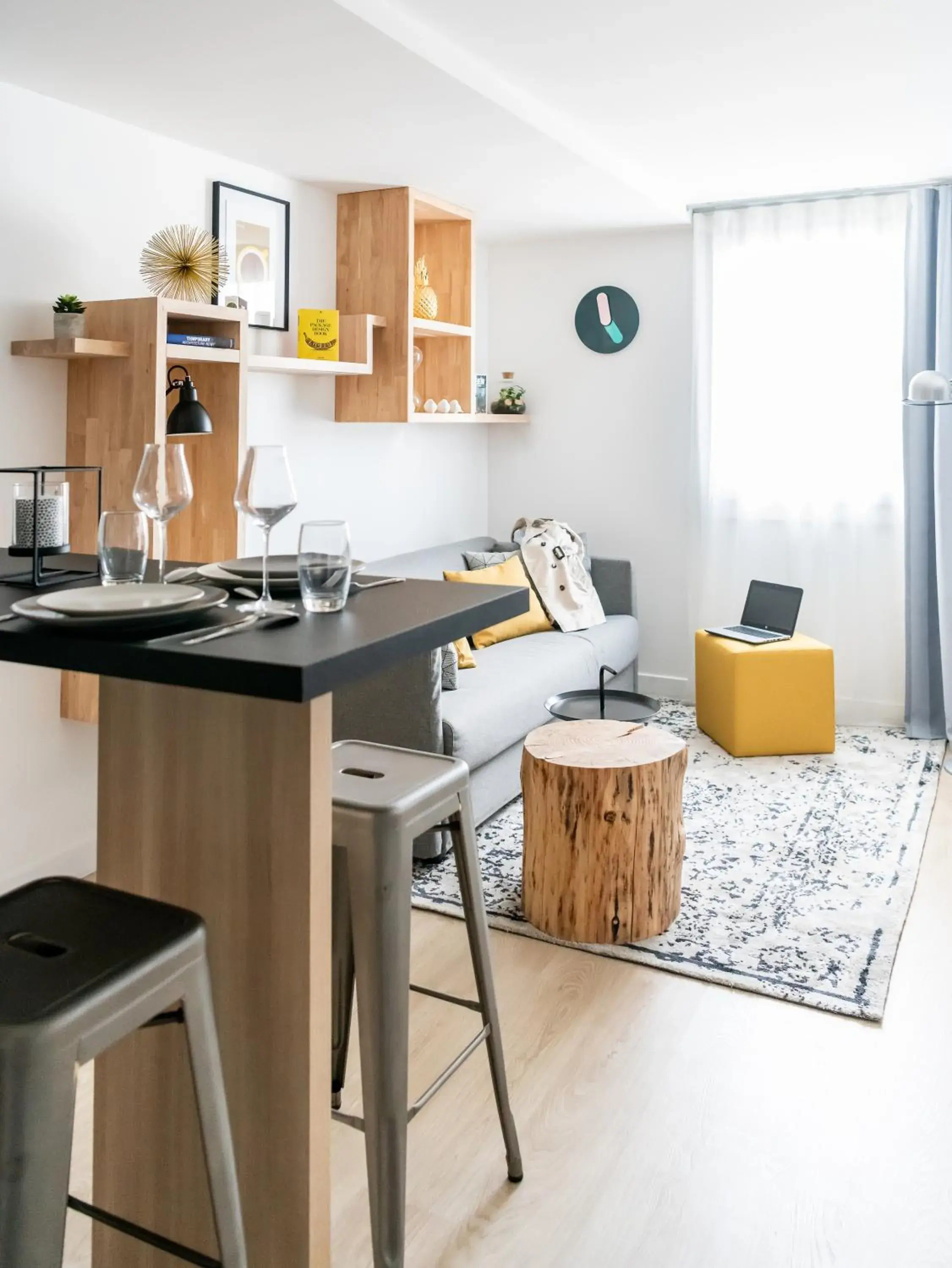 Junior King Suite with One Sofa Bed in Campanile PRIME - Suresnes - La Défense Junior King Suite with One Sofa Bed in Campanile PRIME - Suresnes - La Défense