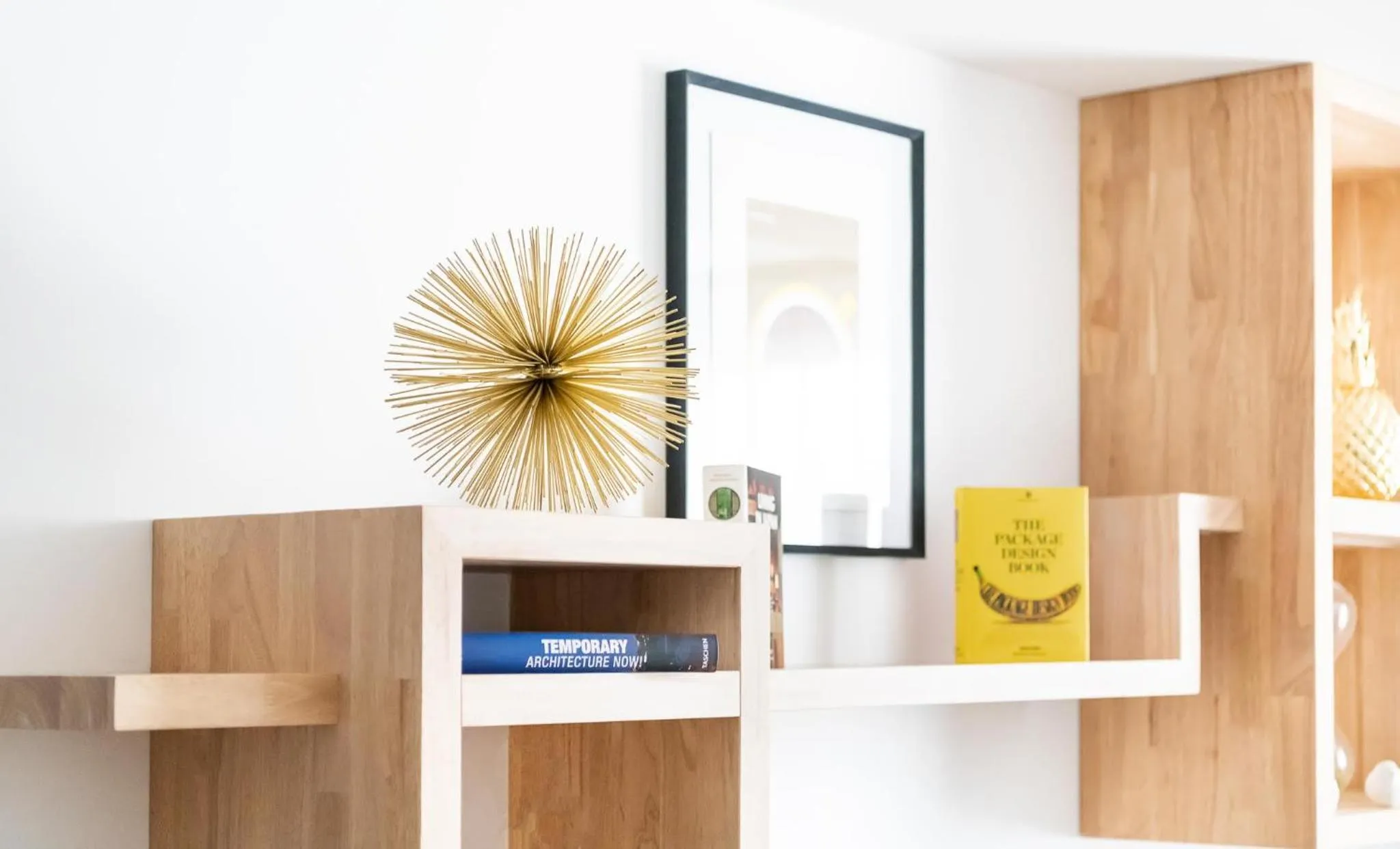 Decorative detail in Campanile Paris Ouest - Pont de Suresnes