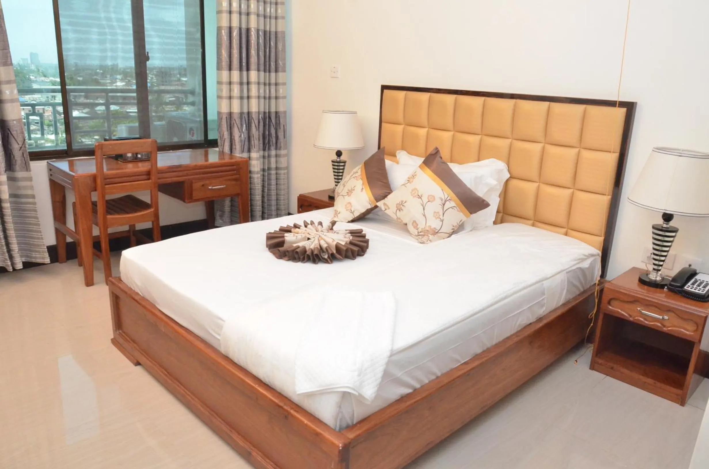 bunk bed, Bed in Nefaland Hotel