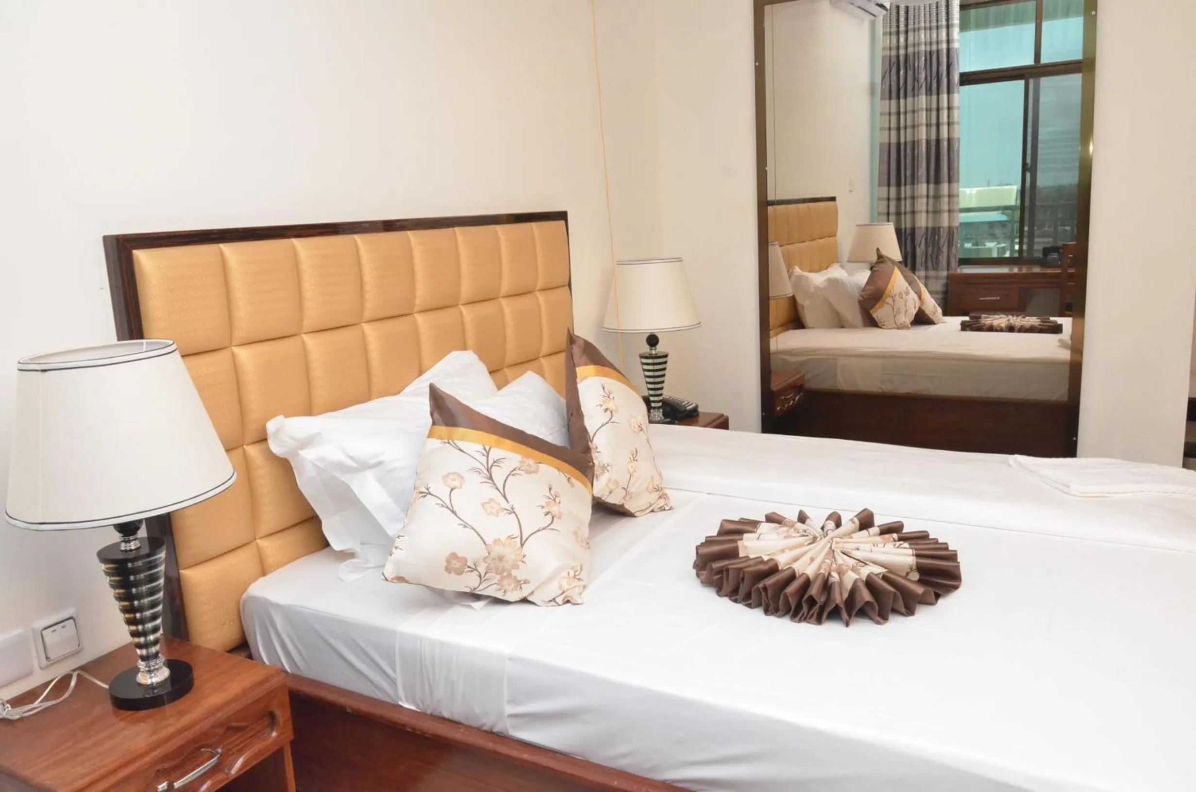 bunk bed, Bed in Nefaland Hotel