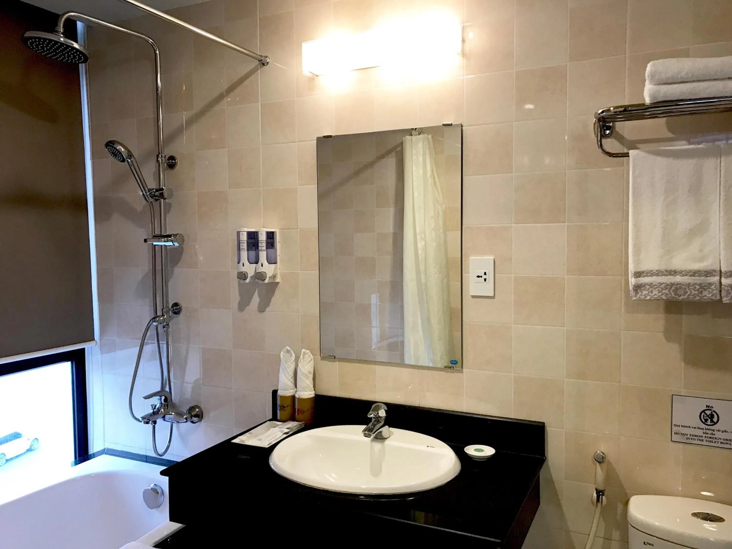 Bathroom in F & F Hotel