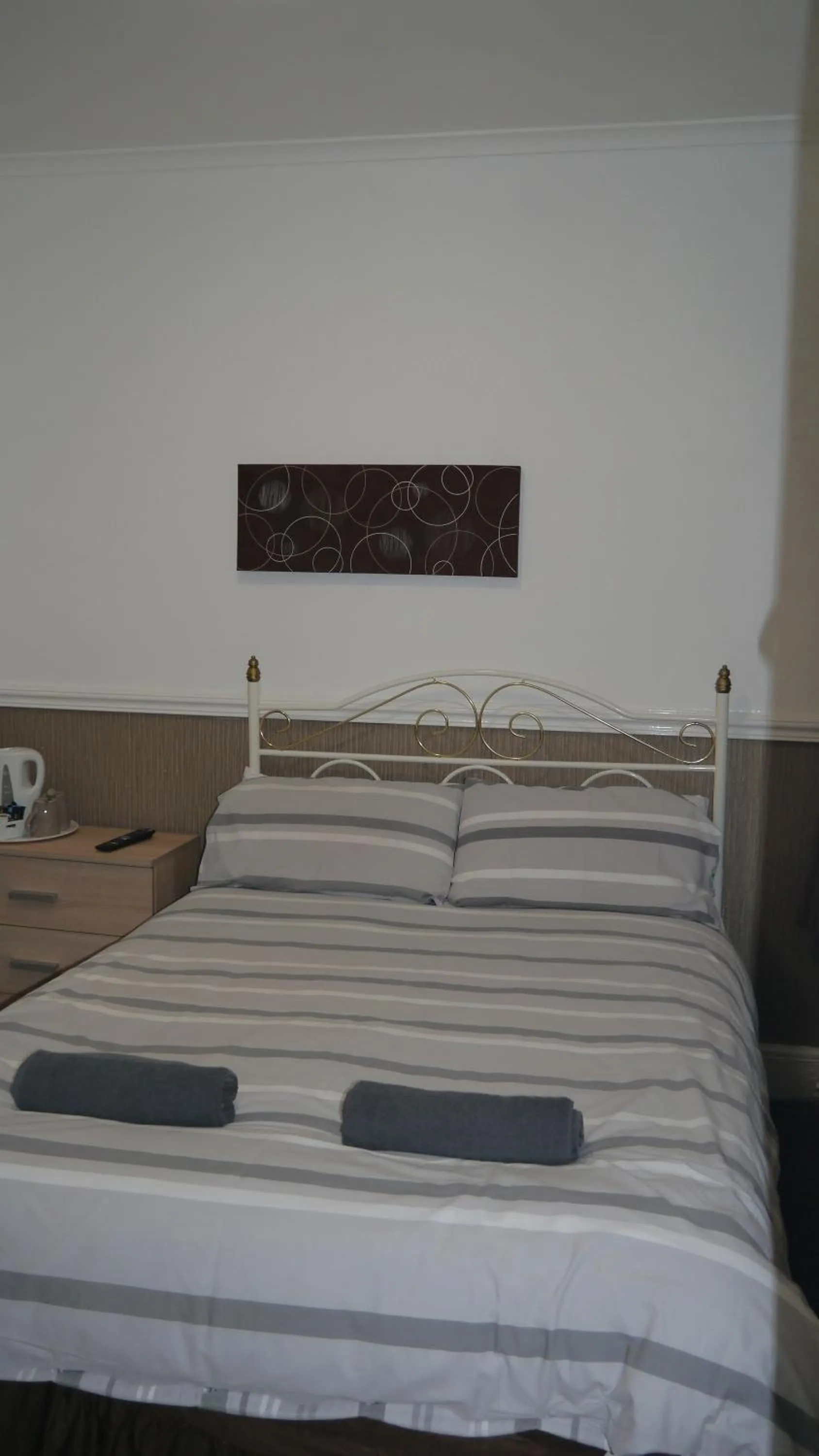 Bed in Hornby House Hotel