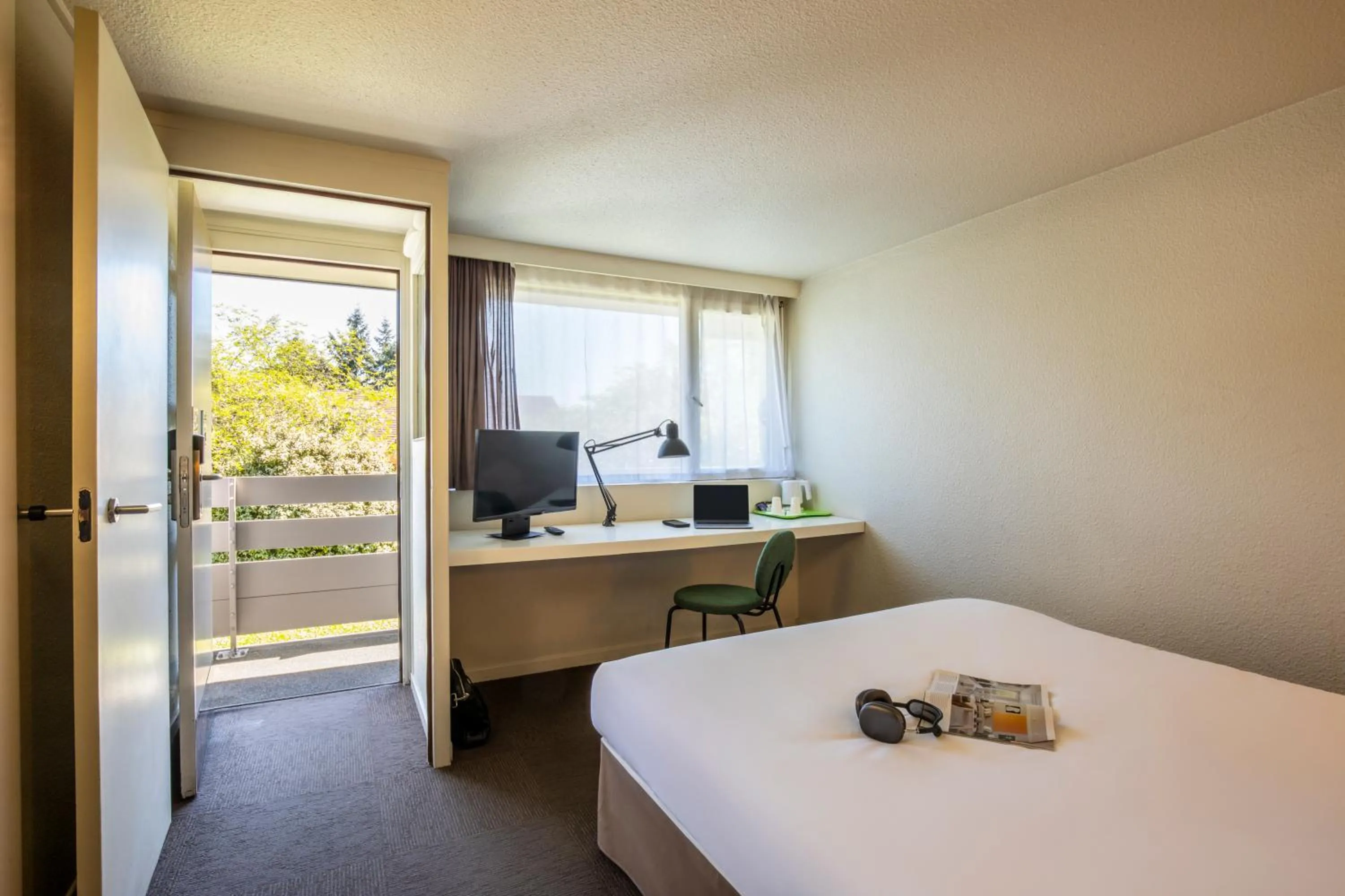 Bed in Campanile Nîmes Sud - Caissargues