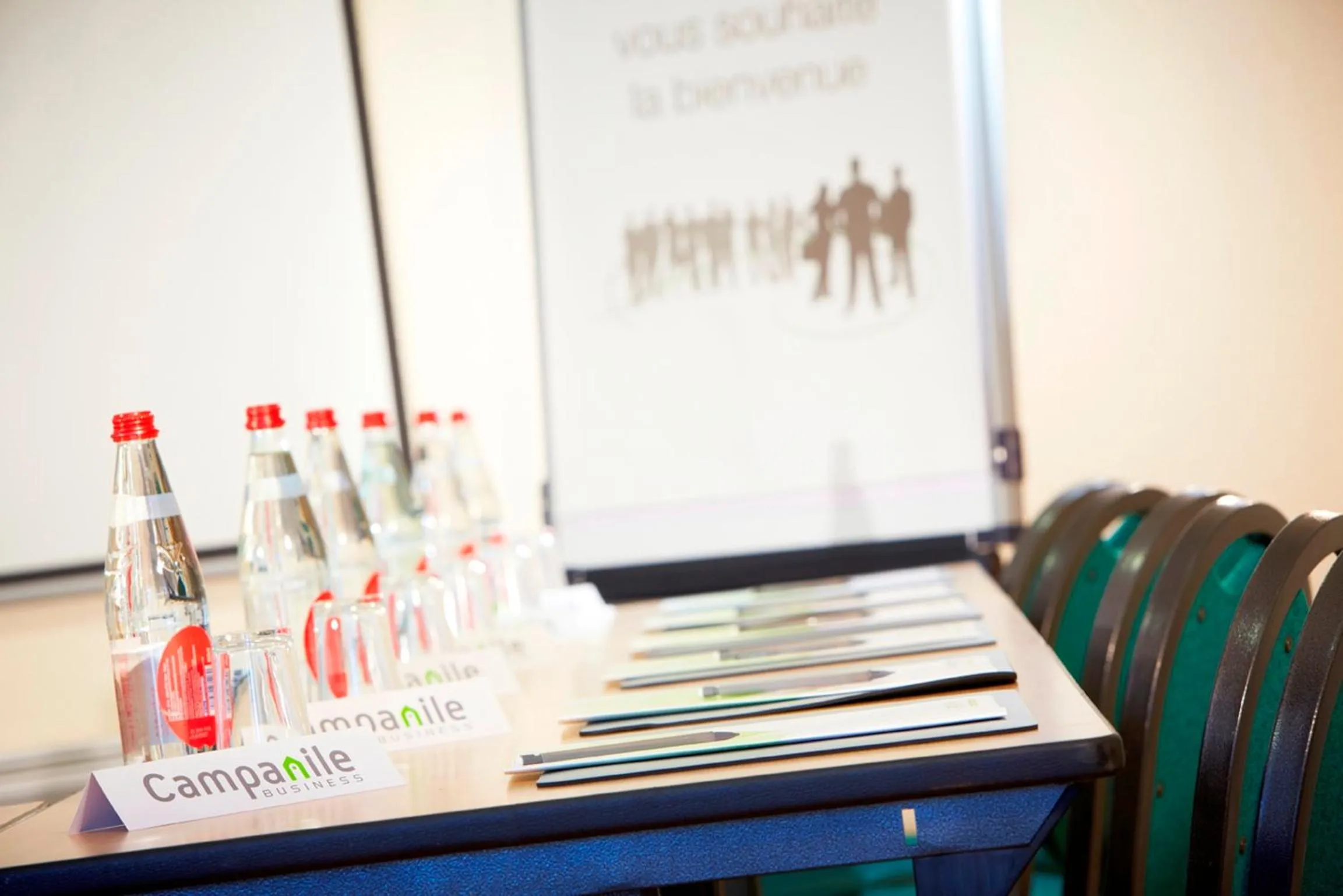 Business facilities in Campanile Paris Est Bobigny