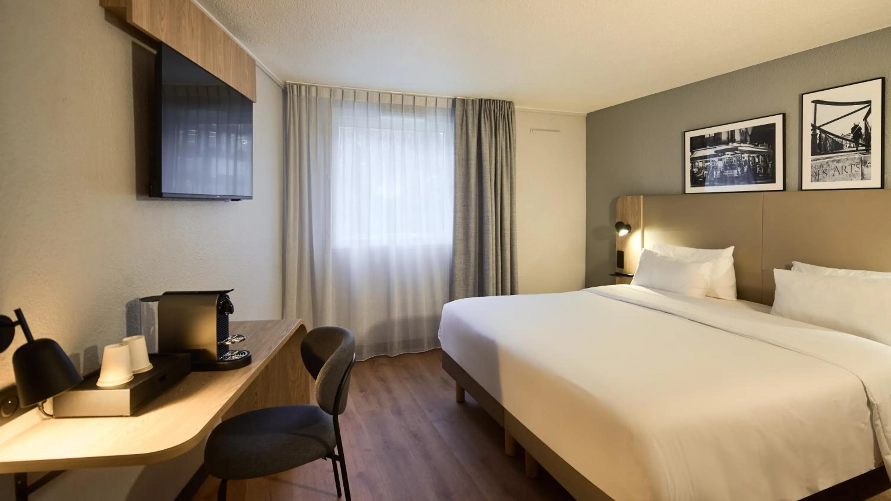 Bed in Campanile Paris Est Bobigny