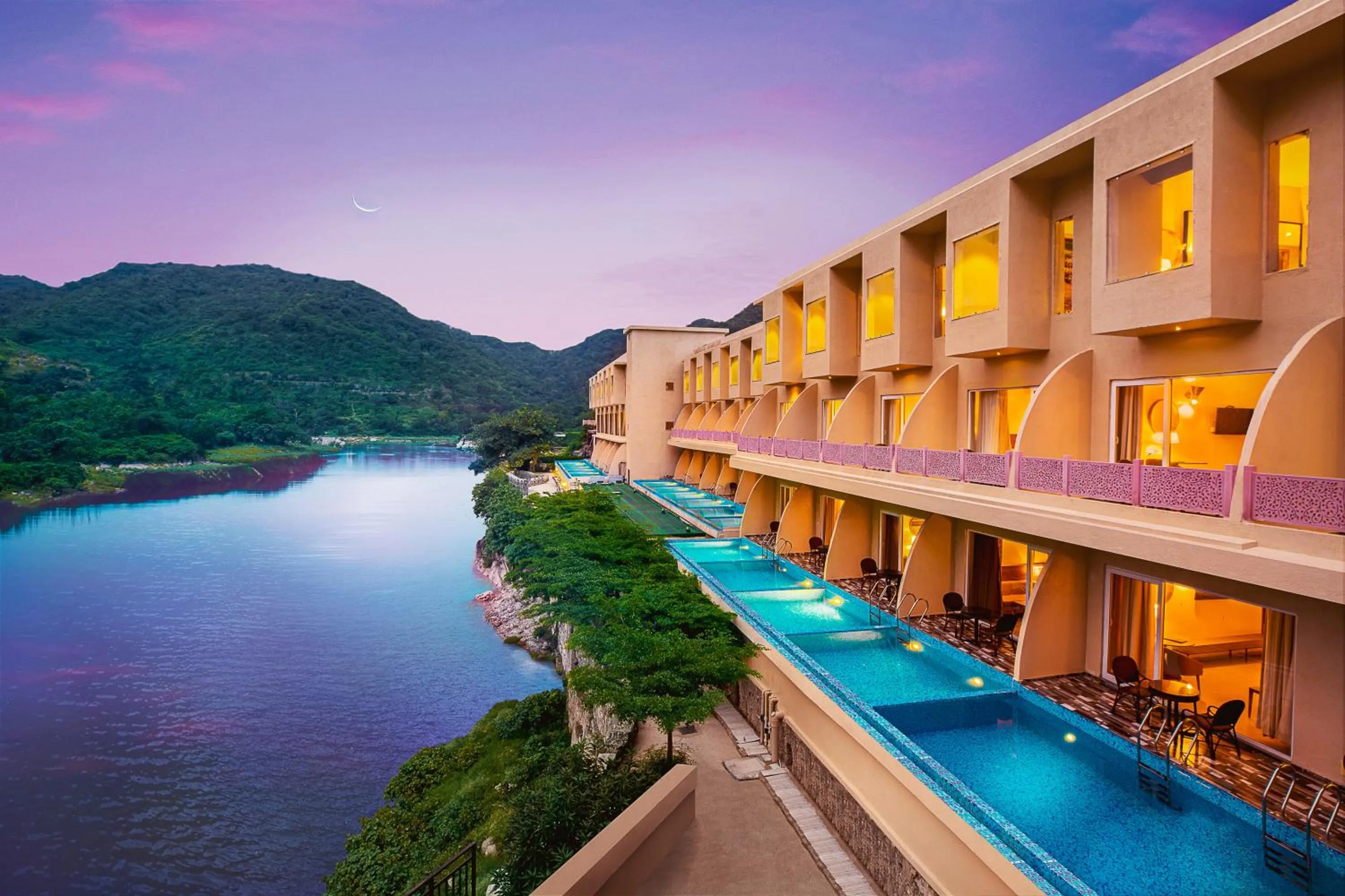 Swimming pool in Raajsa Kumbhalgarh - IHCL SeleQtions