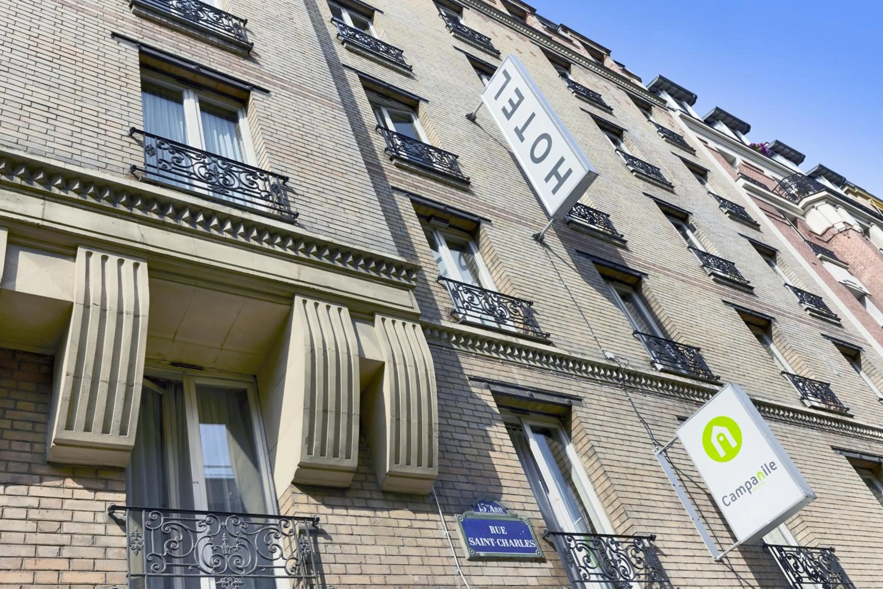 Facade/entrance in Campanile PRIME - Paris 15 Tour Eiffel