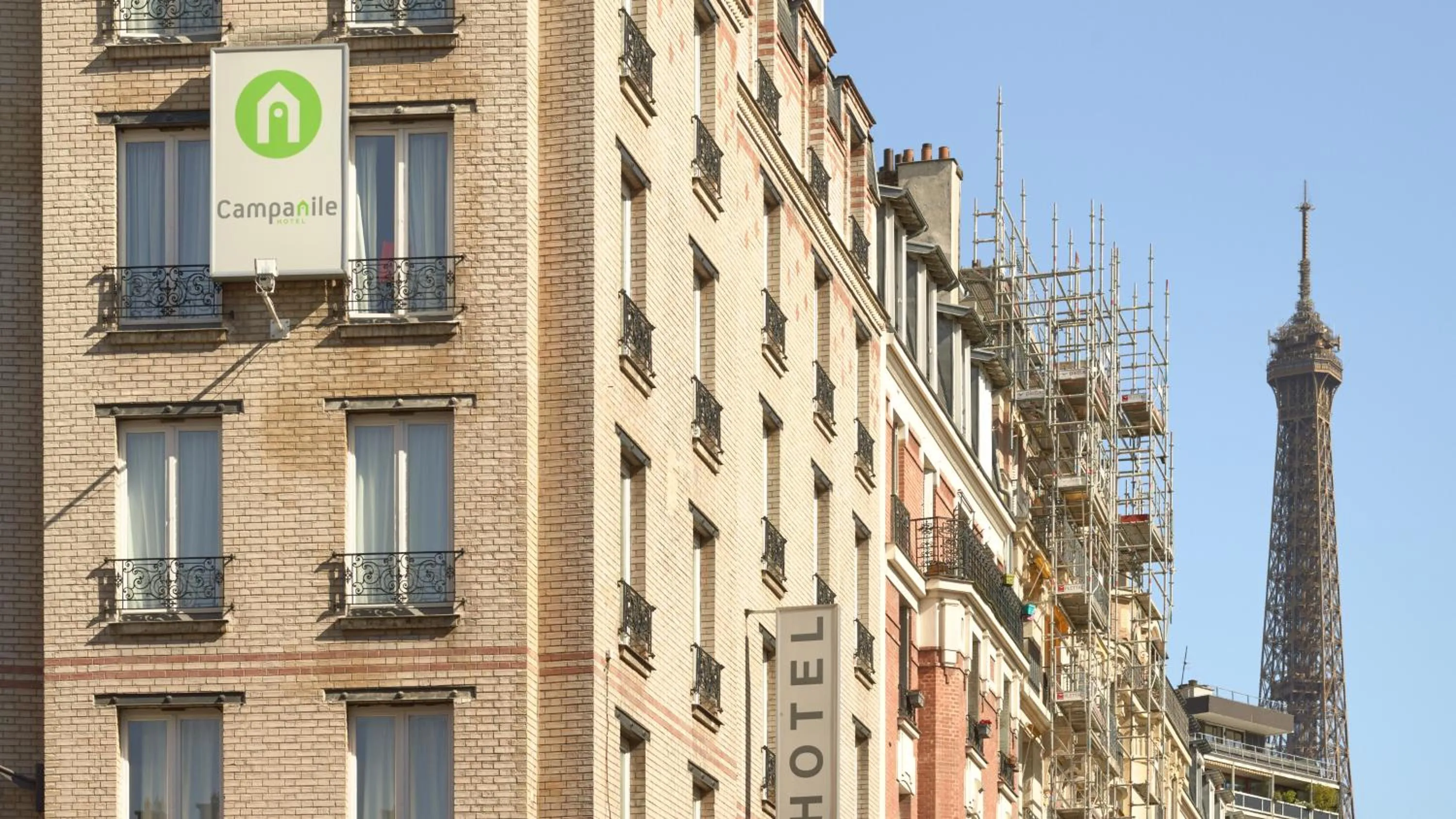 Property building in Campanile PRIME - Paris 15 Tour Eiffel