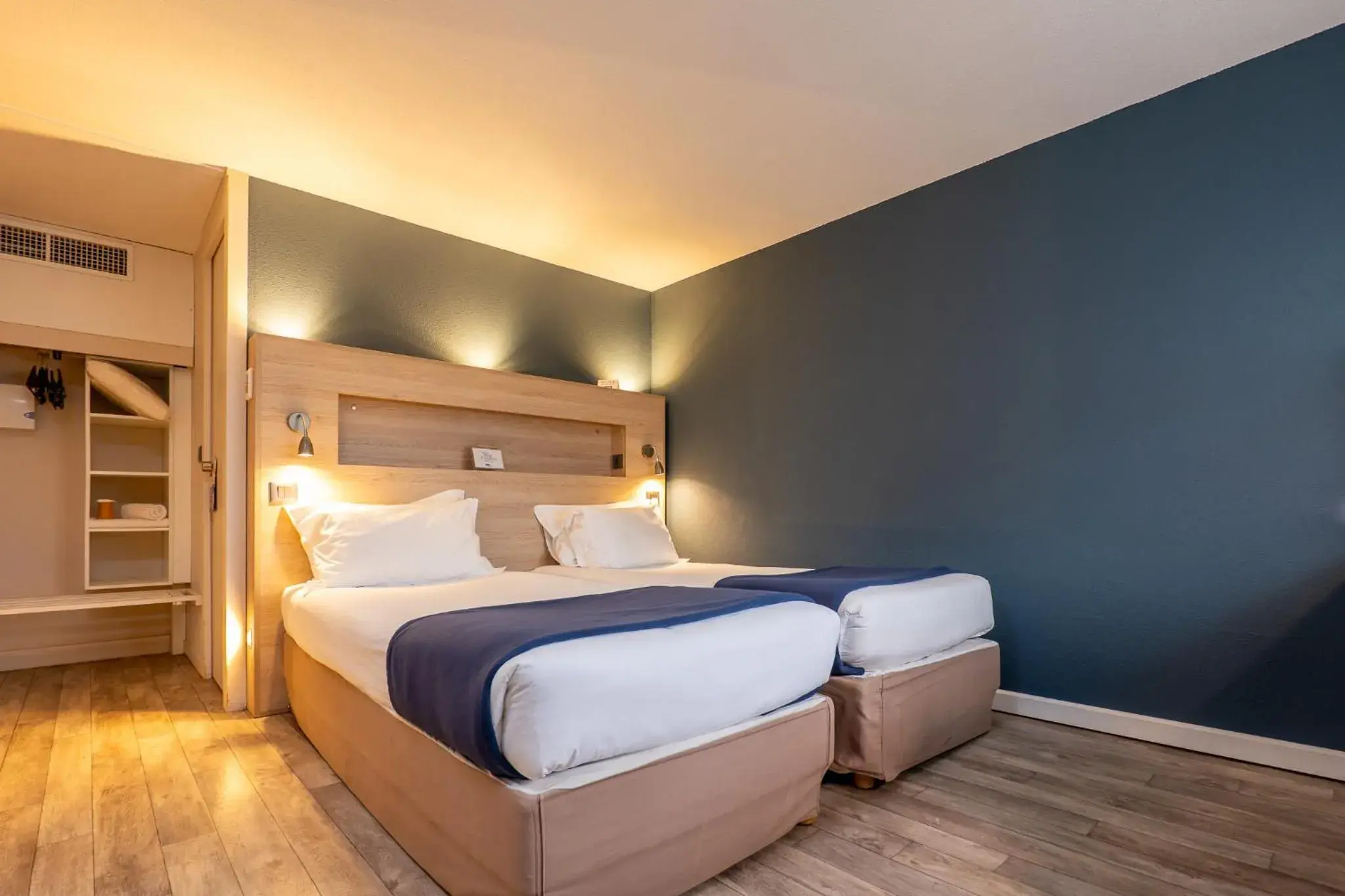 Twin Room in Kyriad Digne-Les-Bains Twin Room in Kyriad Digne-Les-Bains