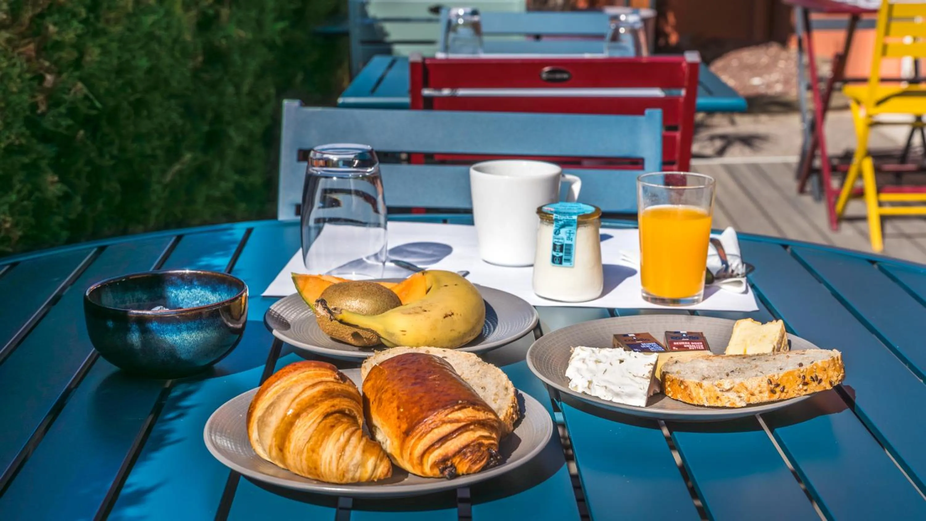 Patio in Campanile NATURE - Dijon Est Saint-Apollinaire