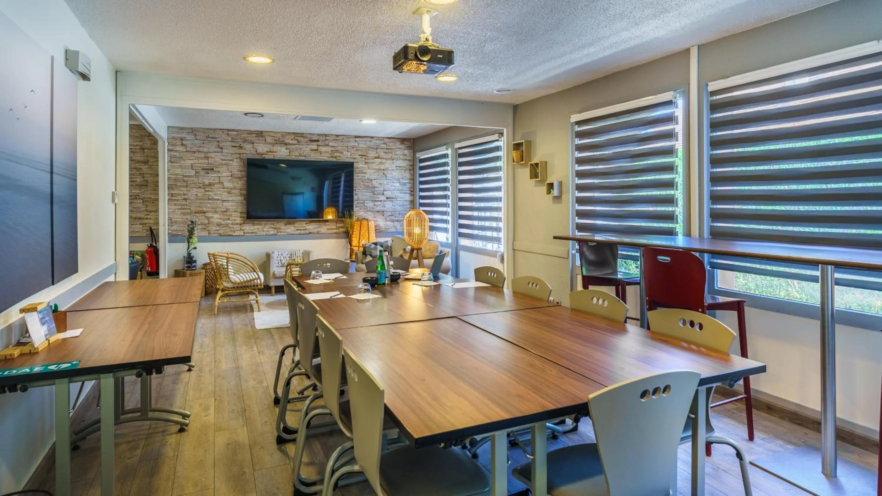 Meeting/conference room in Campanile NATURE - Dijon Est Saint-Apollinaire