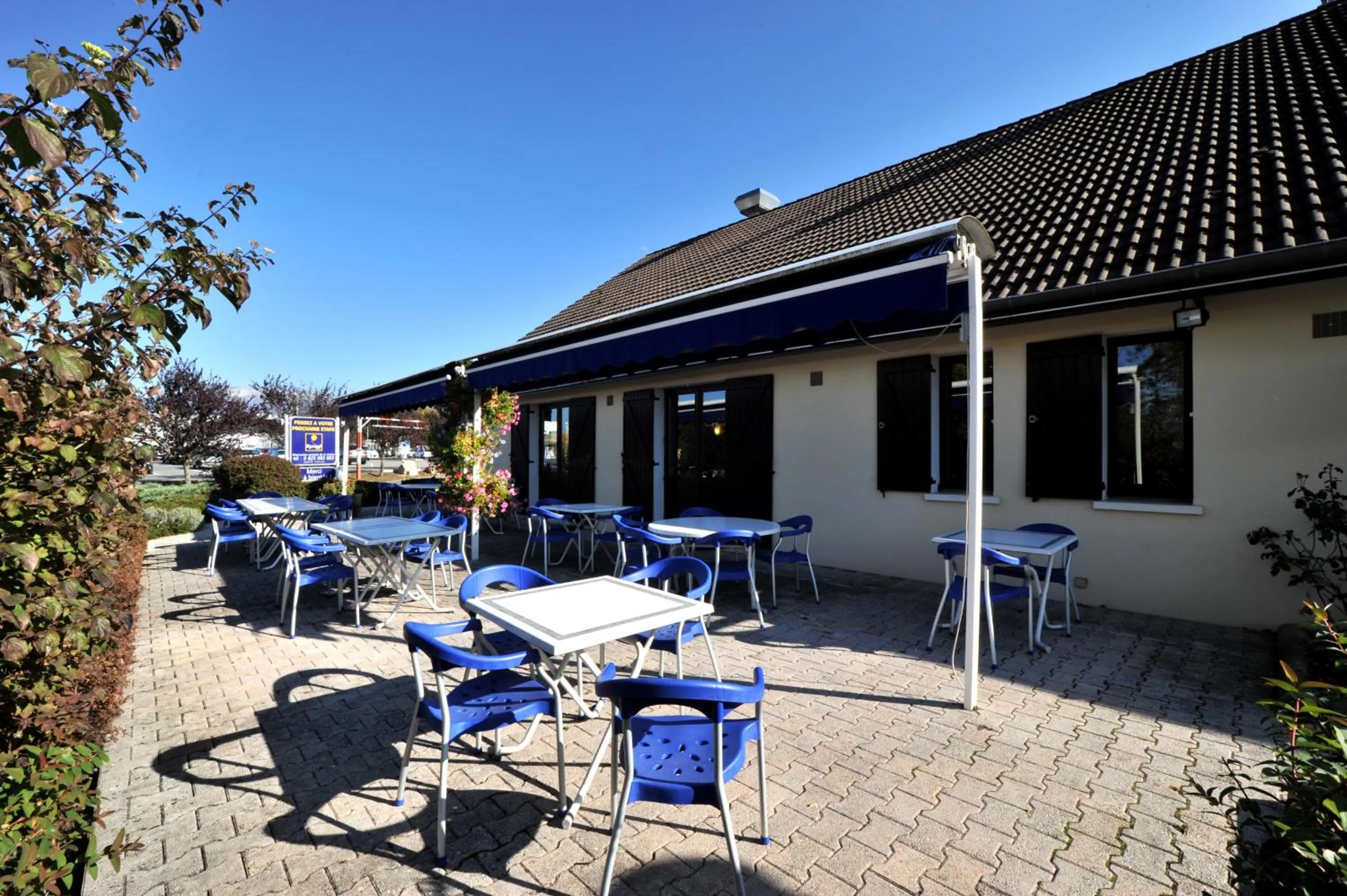 Balcony/Terrace, Property Building in Kyriad Annecy Cran-Gevrier