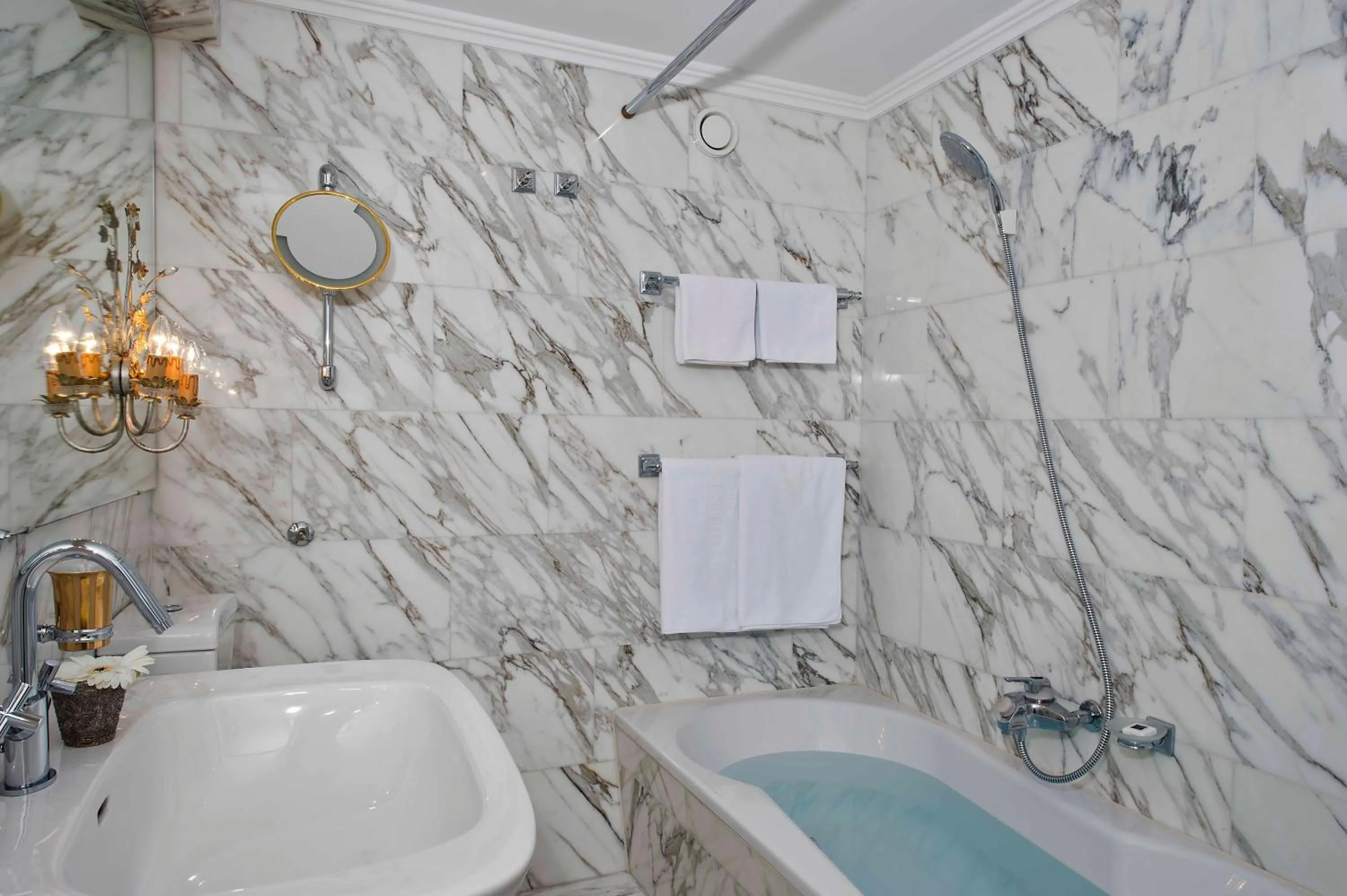 Bathroom in A-ROSA Hotel Thurnher's Alpenhof