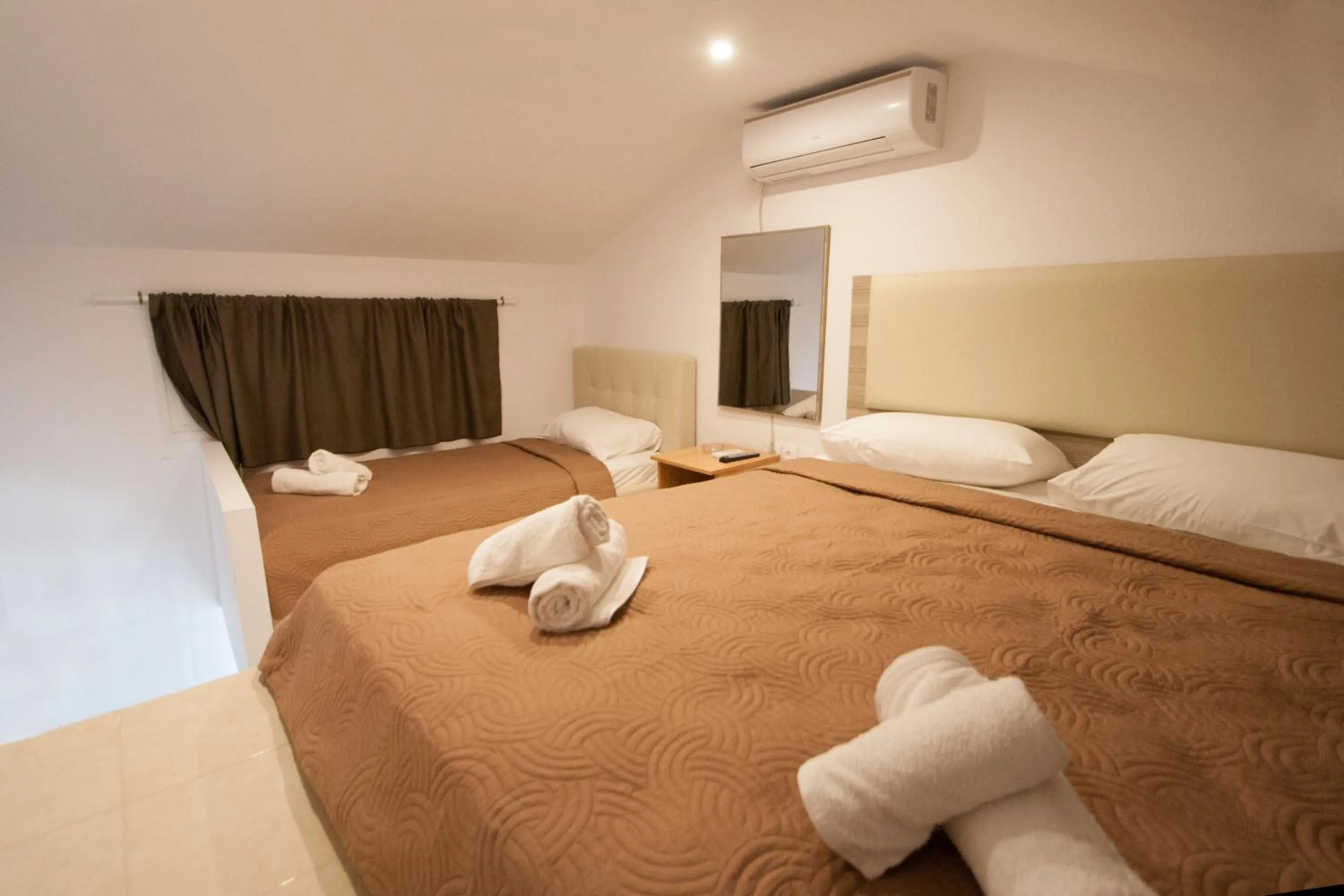 Bed in AVOCADO Skiathos