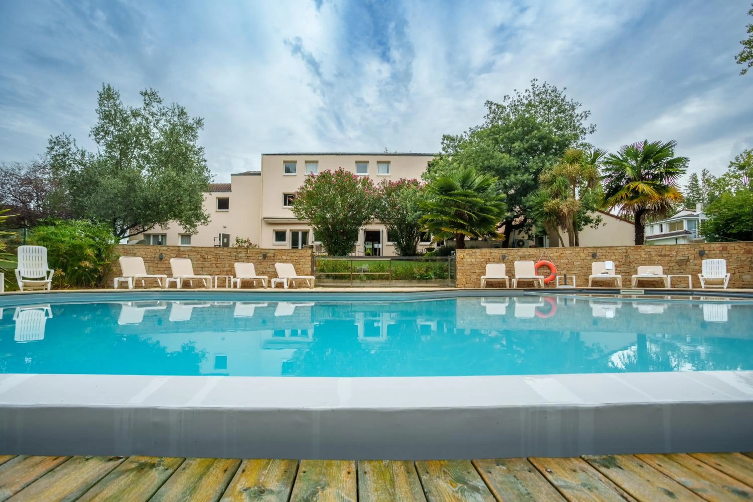 Property building in Kyriad Nantes Sud - Bouaye Aéroport