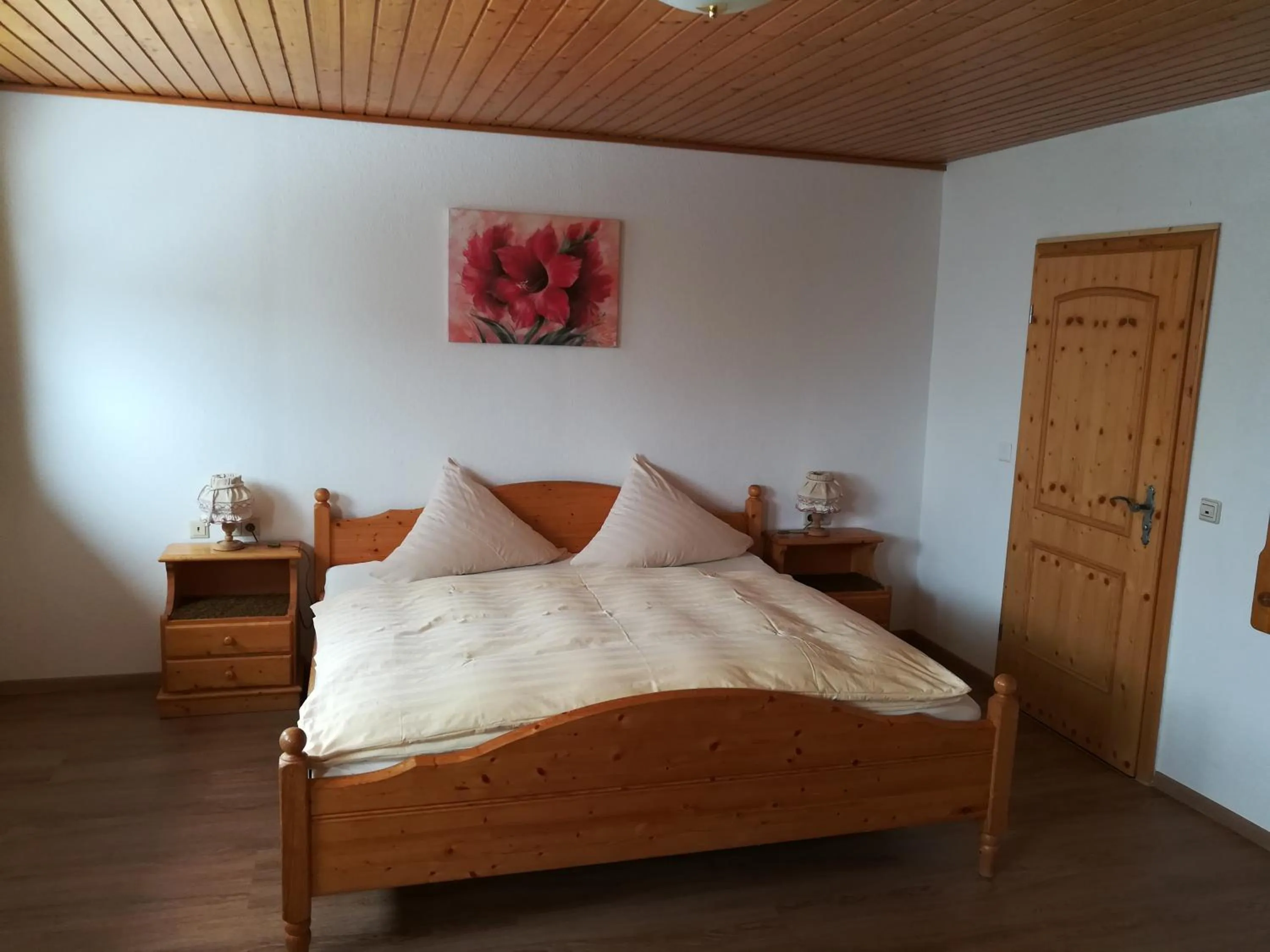 Photo of the whole room, Bed in Schwarzwaldgasthaus Salenhof