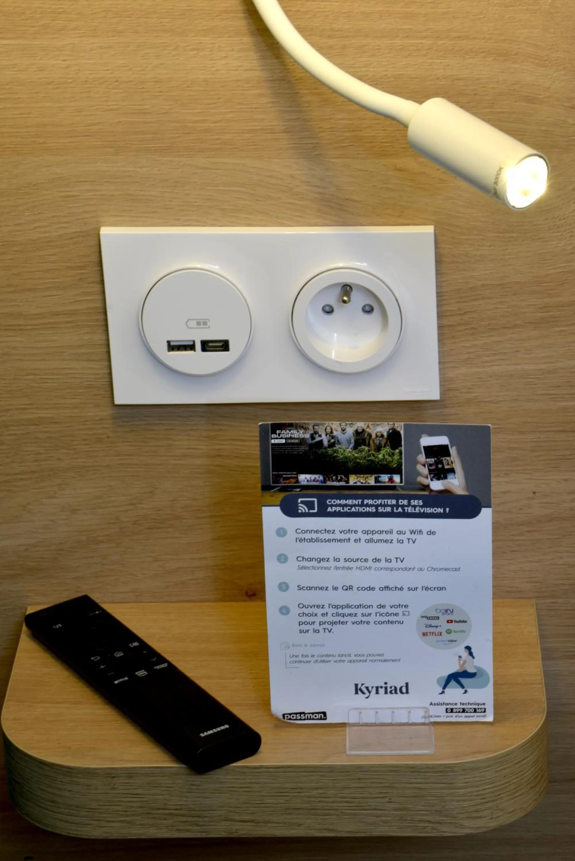 Bedroom in KYRIAD HONFLEUR - La Riviere Saint Sauveur