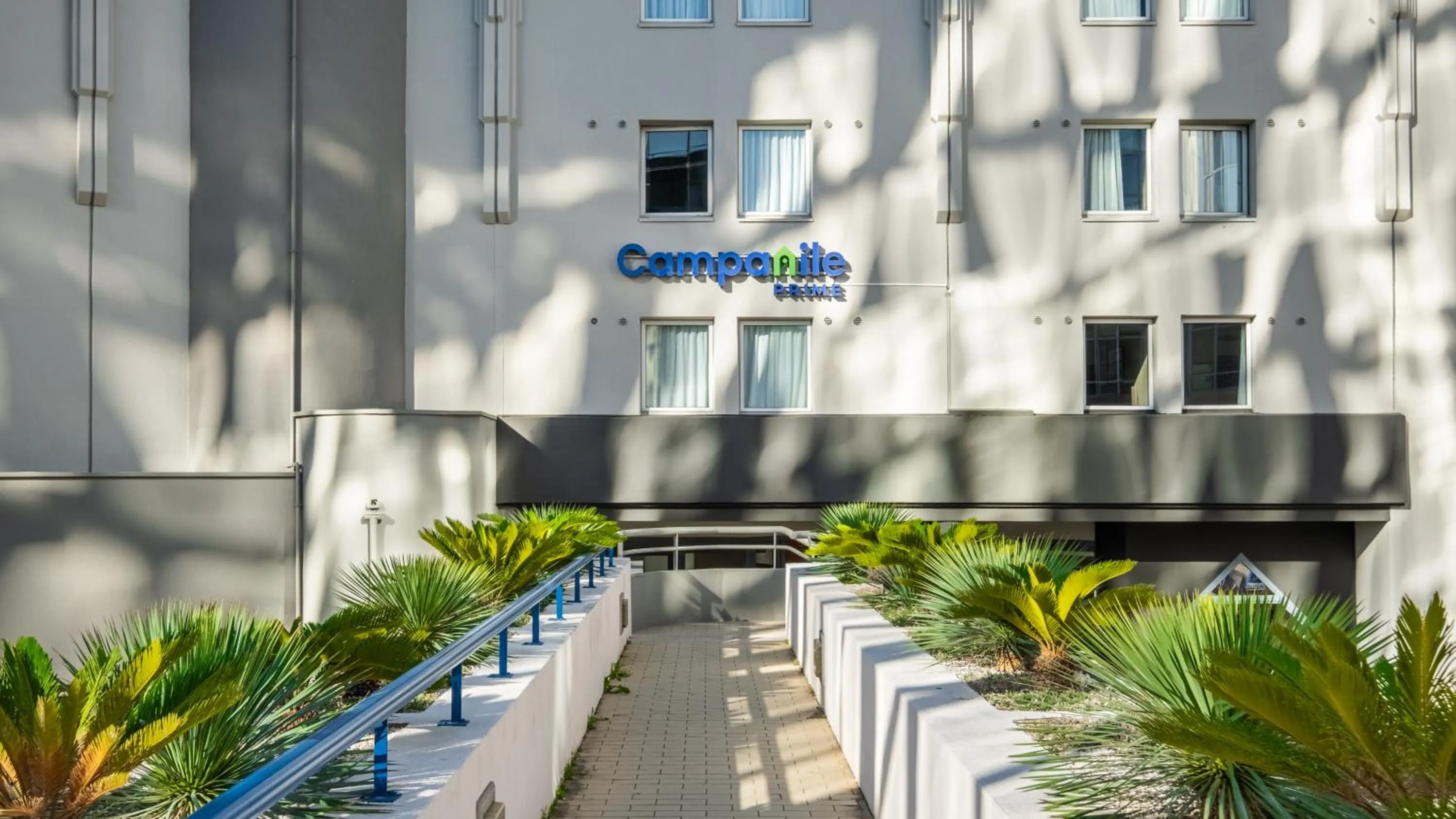 Facade/entrance in Campanile PRIME - Nice Airport