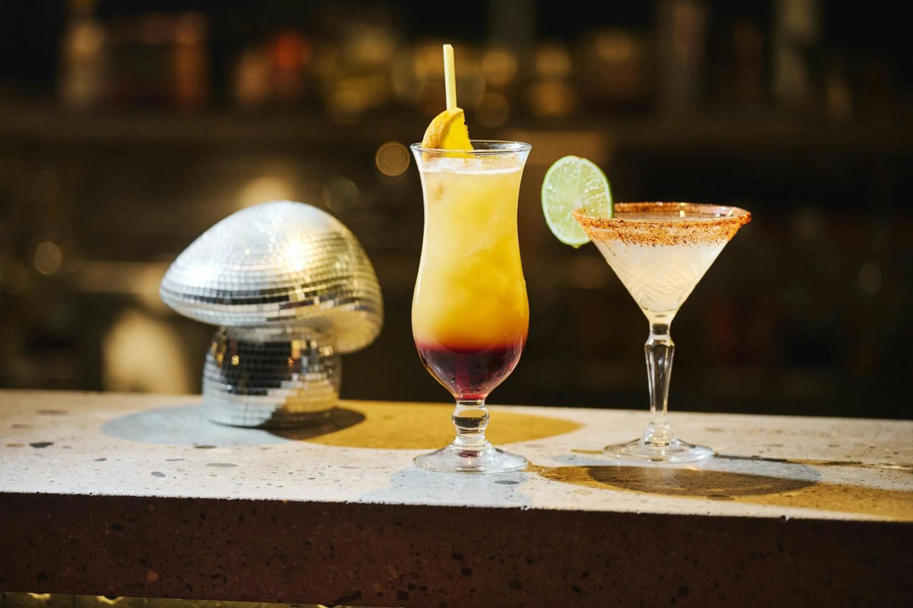 Lounge or bar in Moxy Paris Bastille