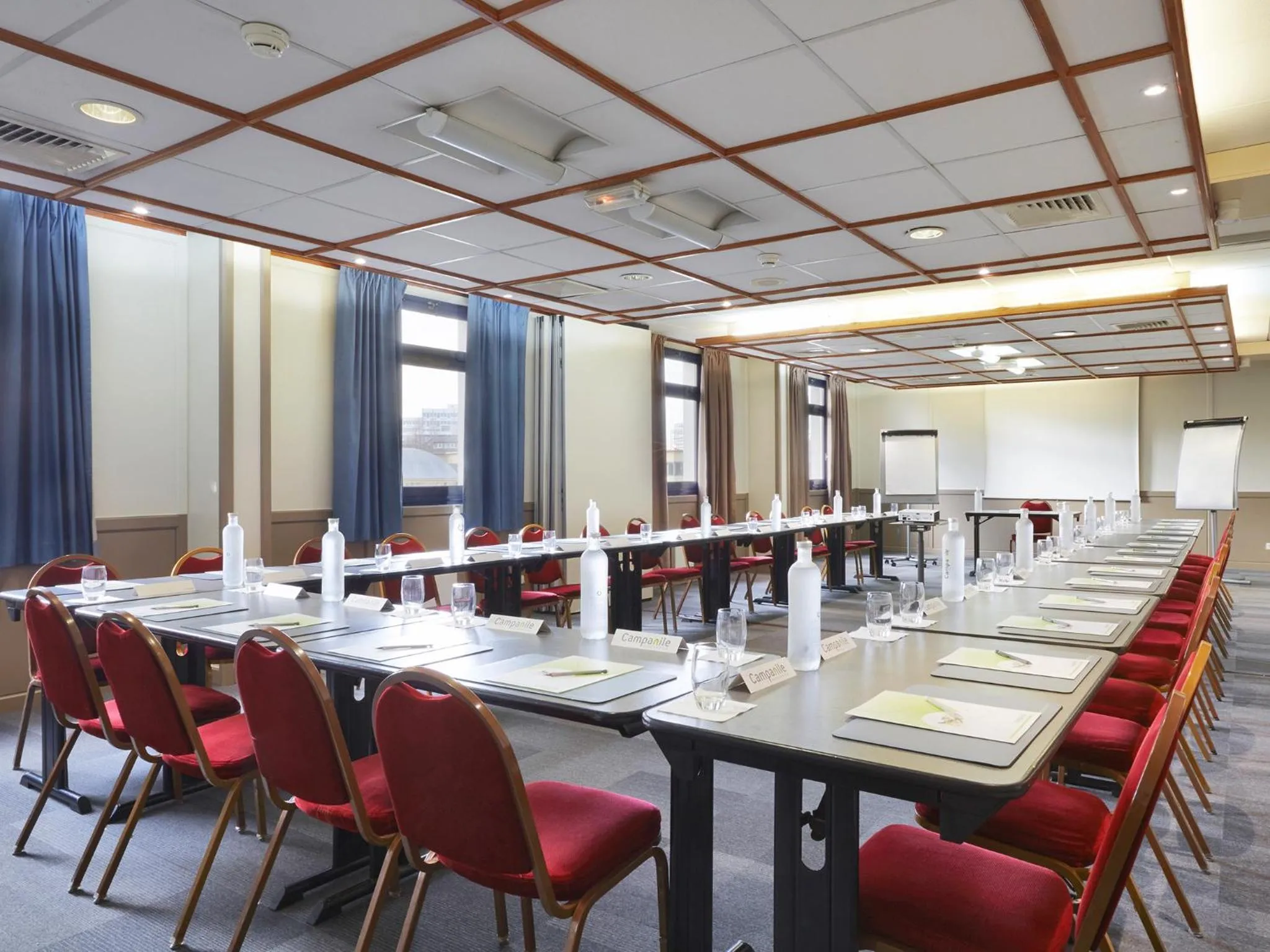 Business facilities in Kyriad Le Blanc-Mesnil