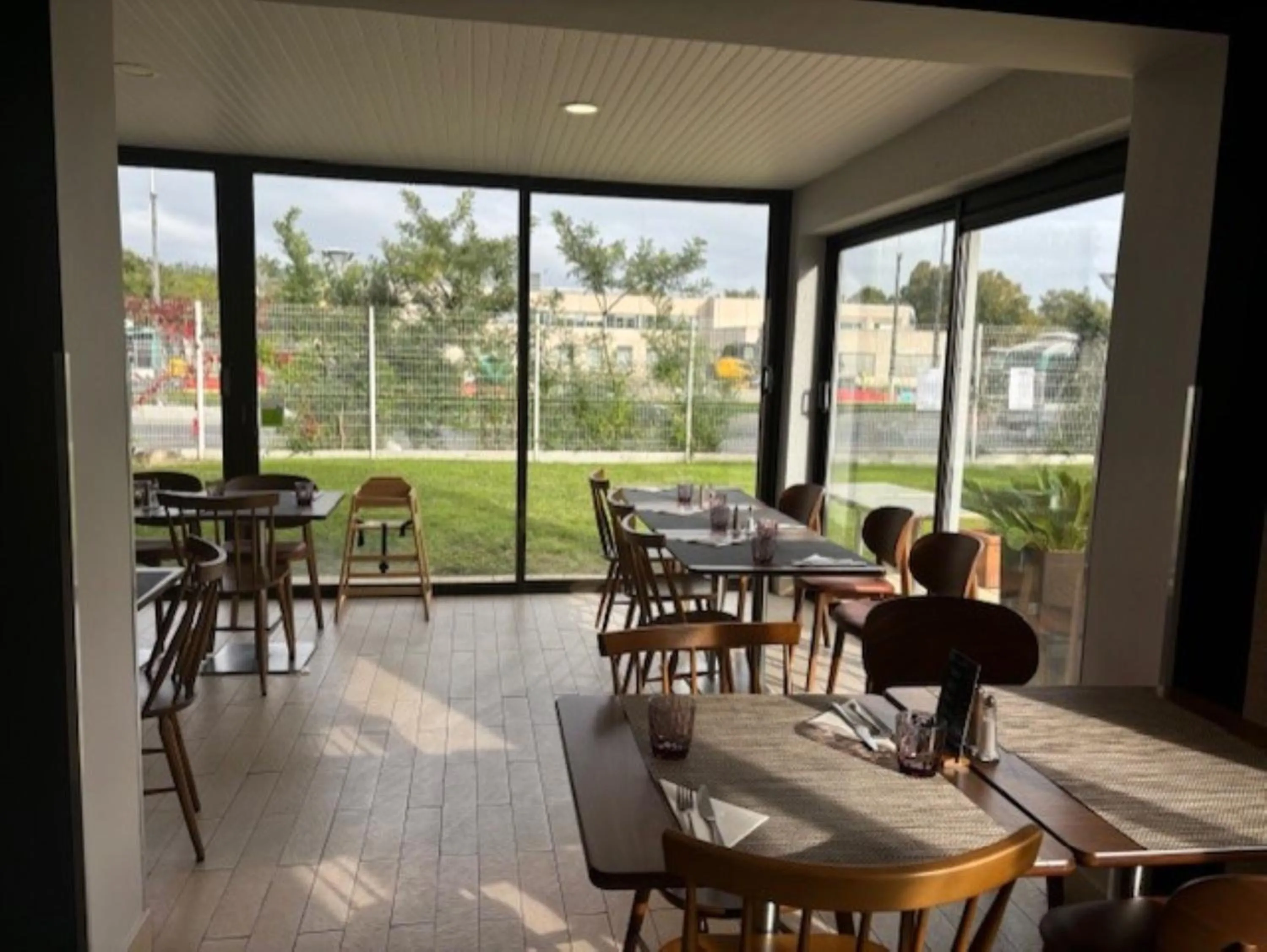 Campanile NATURE - Paris Ouest Gennevilliers Port