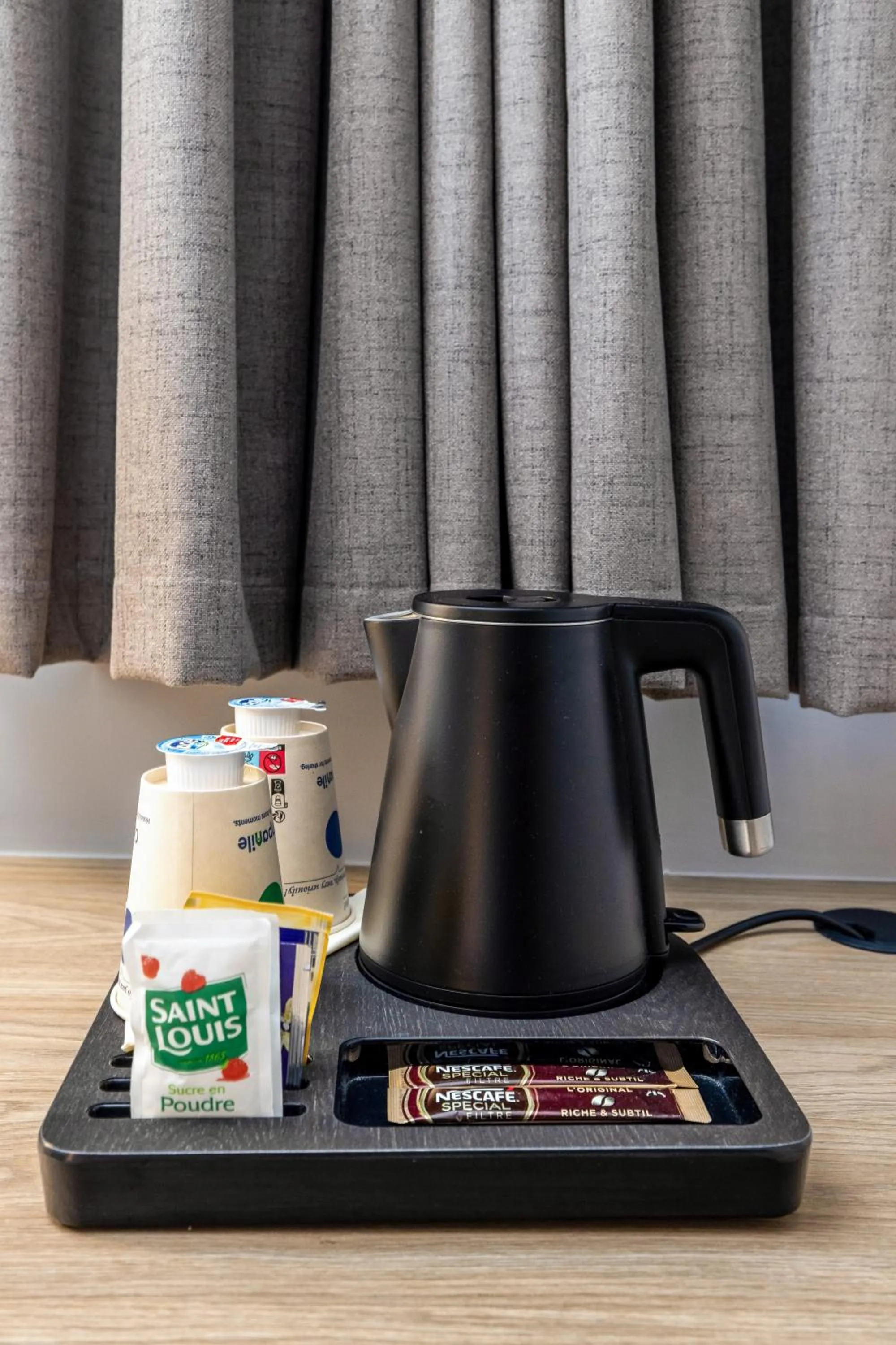 Coffee/tea facilities in Campanile NATURE - Paris Ouest Gennevilliers Port