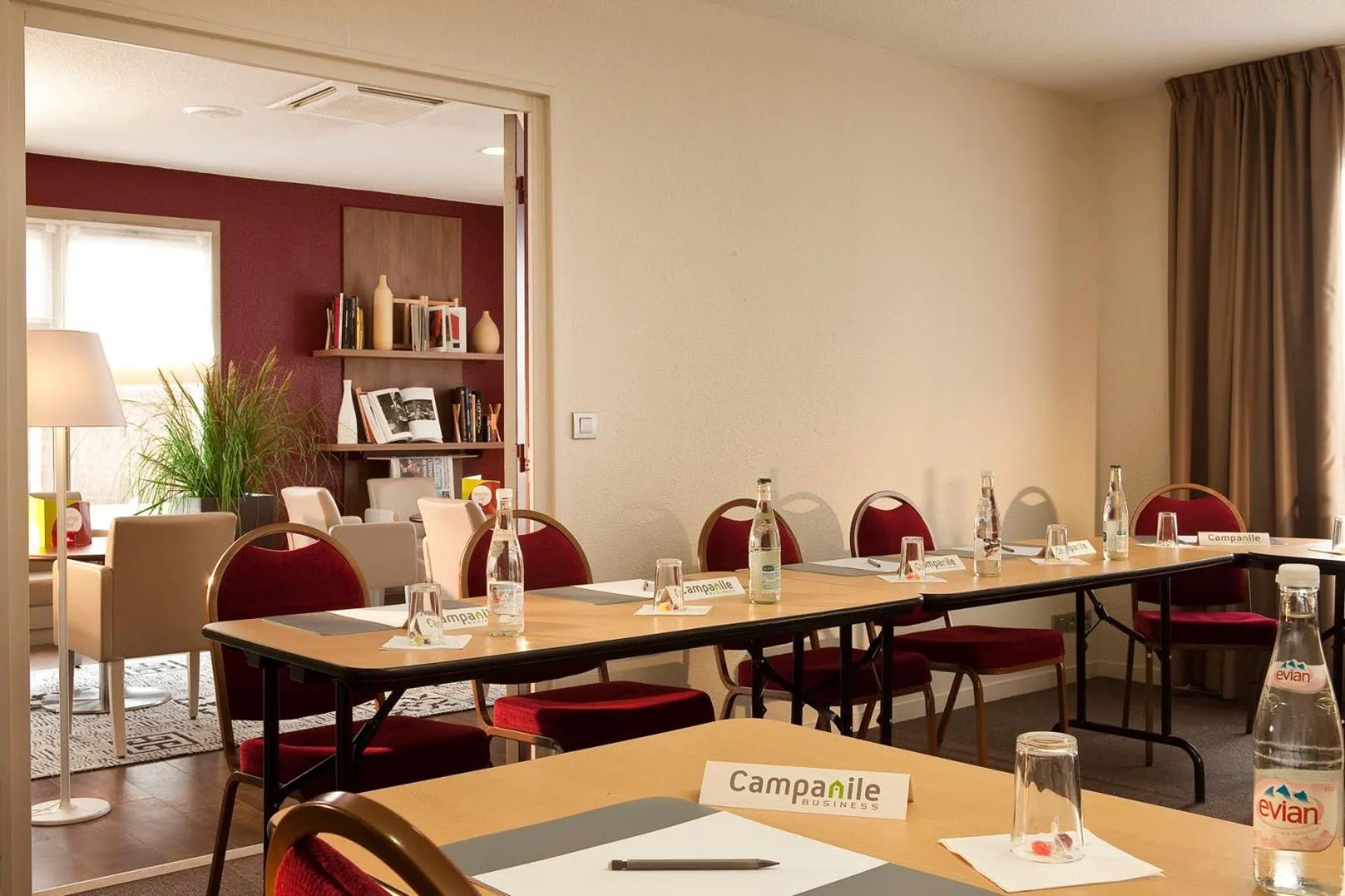 Business facilities in Campanile NATURE - Epône