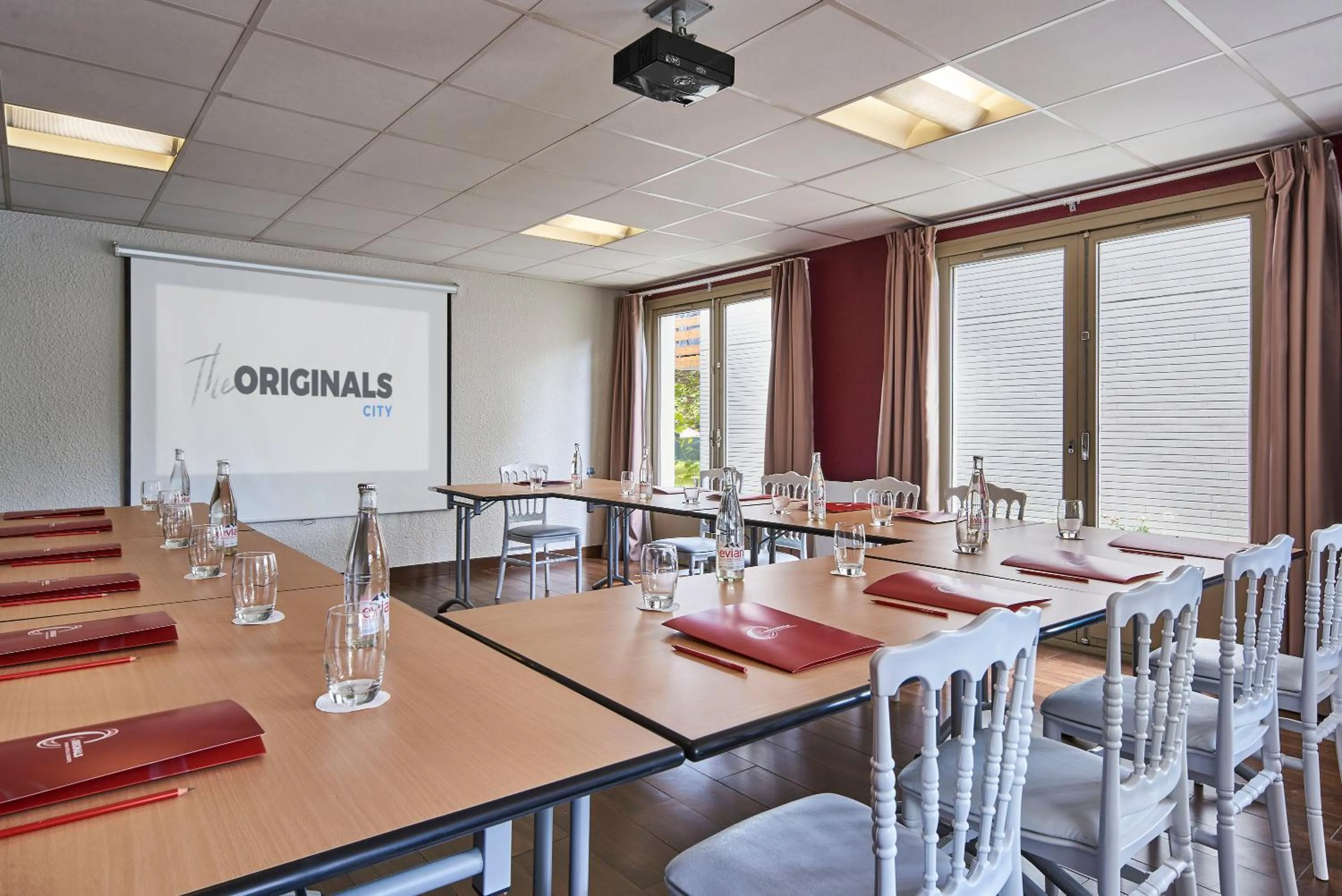 Banquet/Function facilities in The Originals City Hôtel La Verrière-Yvelines