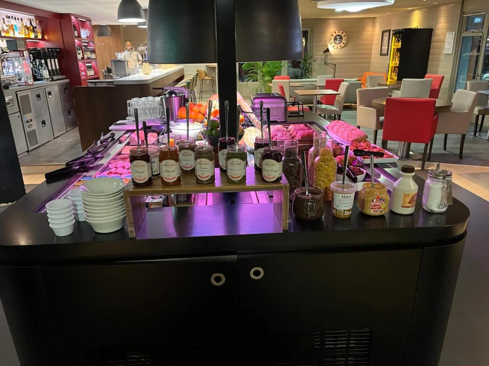 Breakfast in Campanile NATURE - Villennes sur Seine Poissy